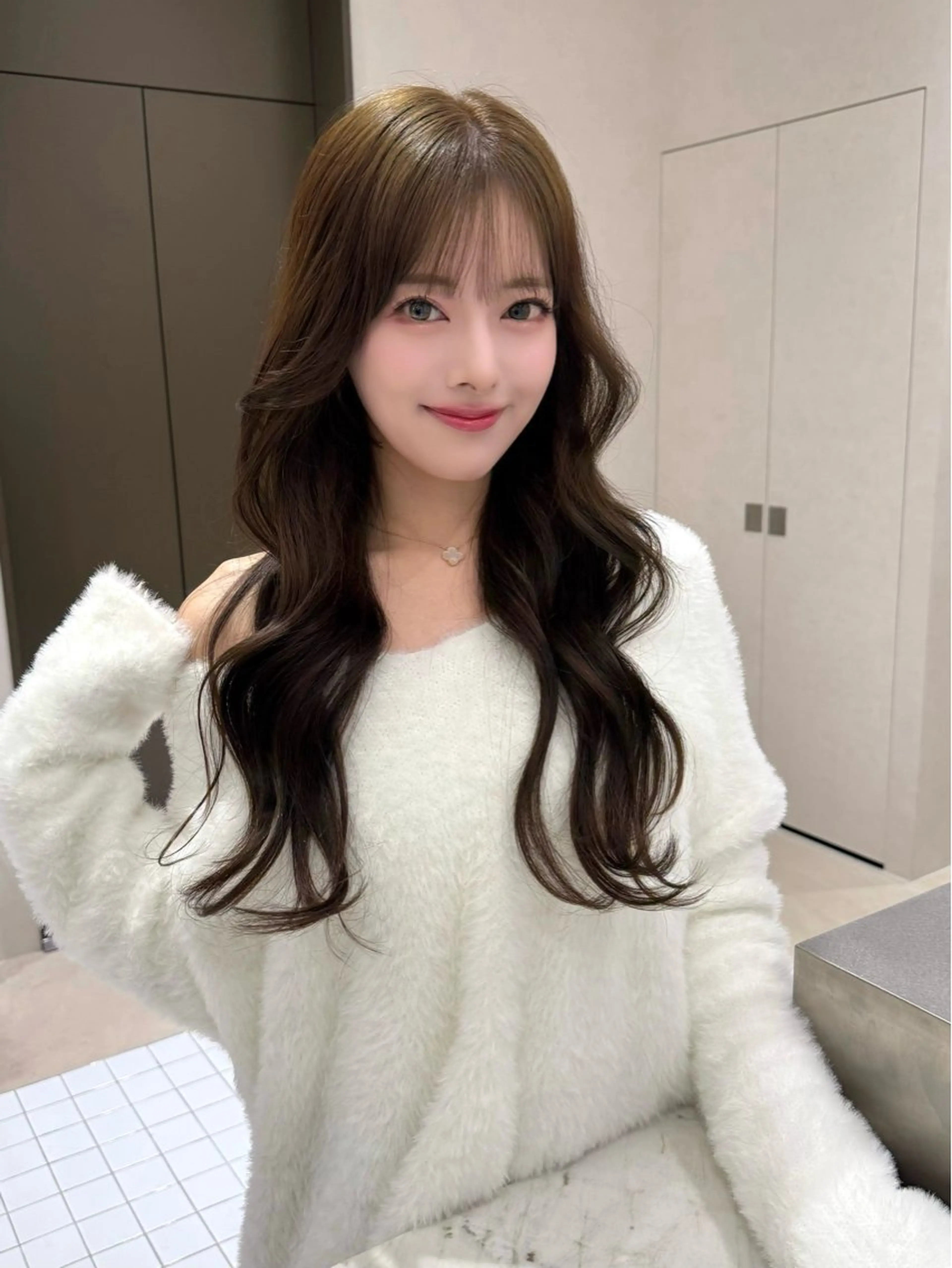 ロング カラー カット ヘアカラー トリートメント 韓国ヘア🤍顔周り/ 髪質改善✨/林遼一郎のヘアスタイル