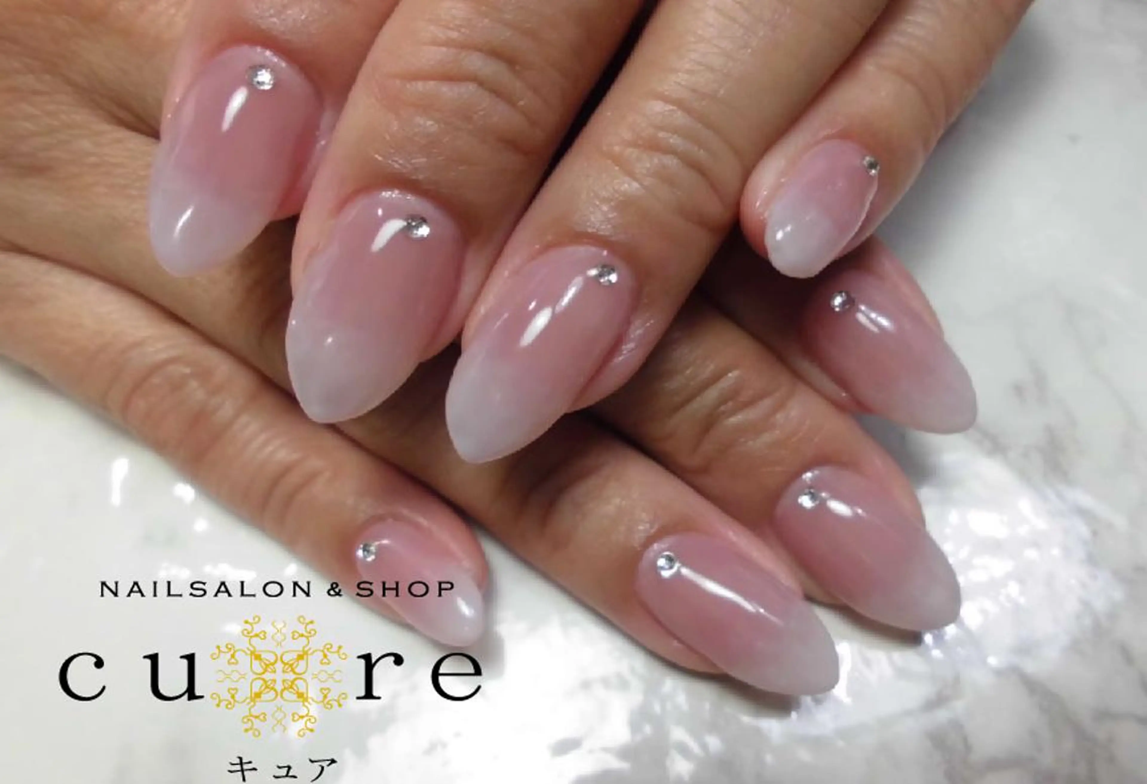 ミディアム ネイル ネイルサロン Cureのネイルデザイン