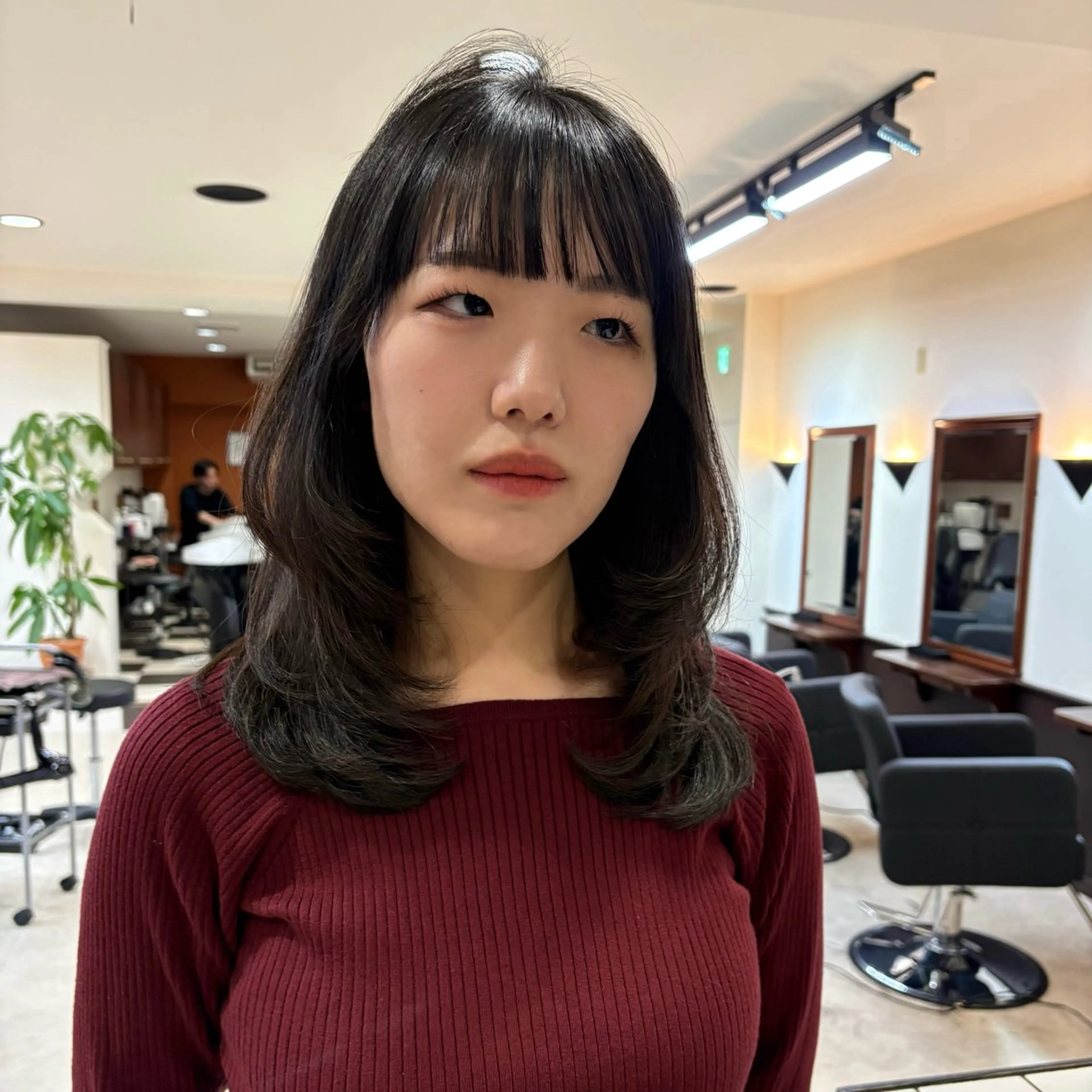 ミディアム ミディアムレイヤー レイヤーカット カット SHICUNE /ミホのヘアスタイル