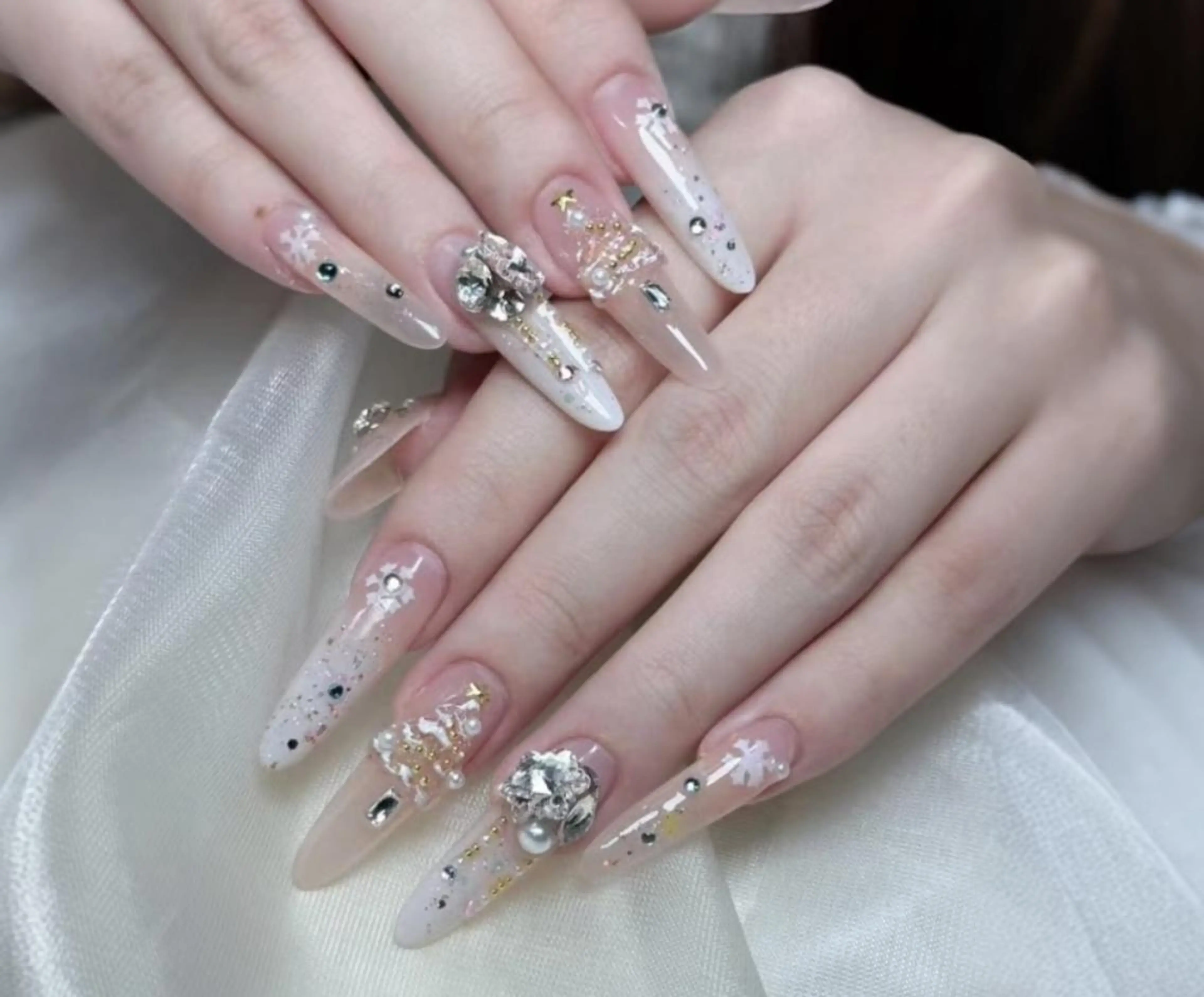 ネイル ハンドネイル エリ🫧 nail池袋東口のネイルデザイン