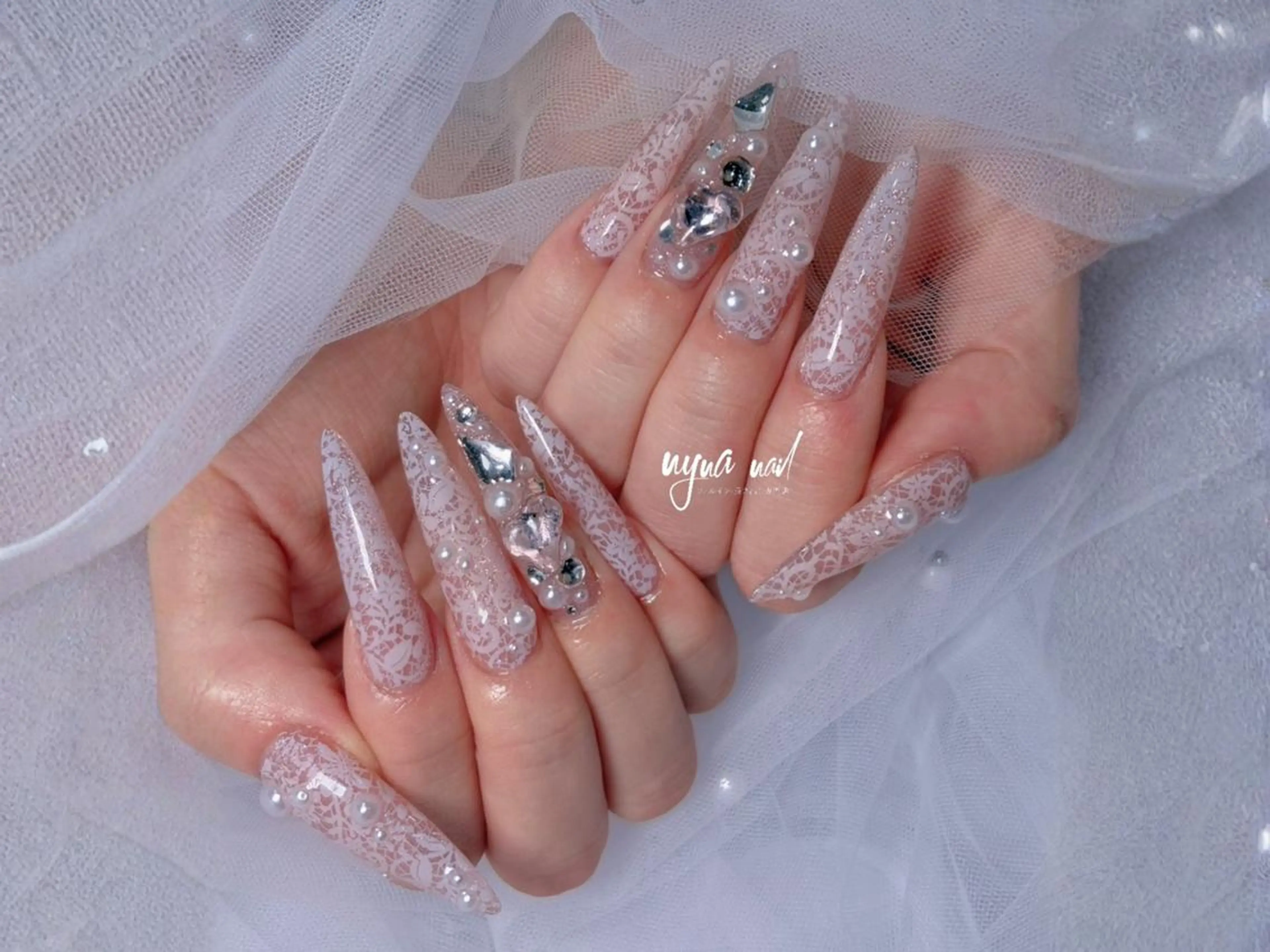 ロング ハンドネイル 長さ出し専門 nynaのネイルデザイン