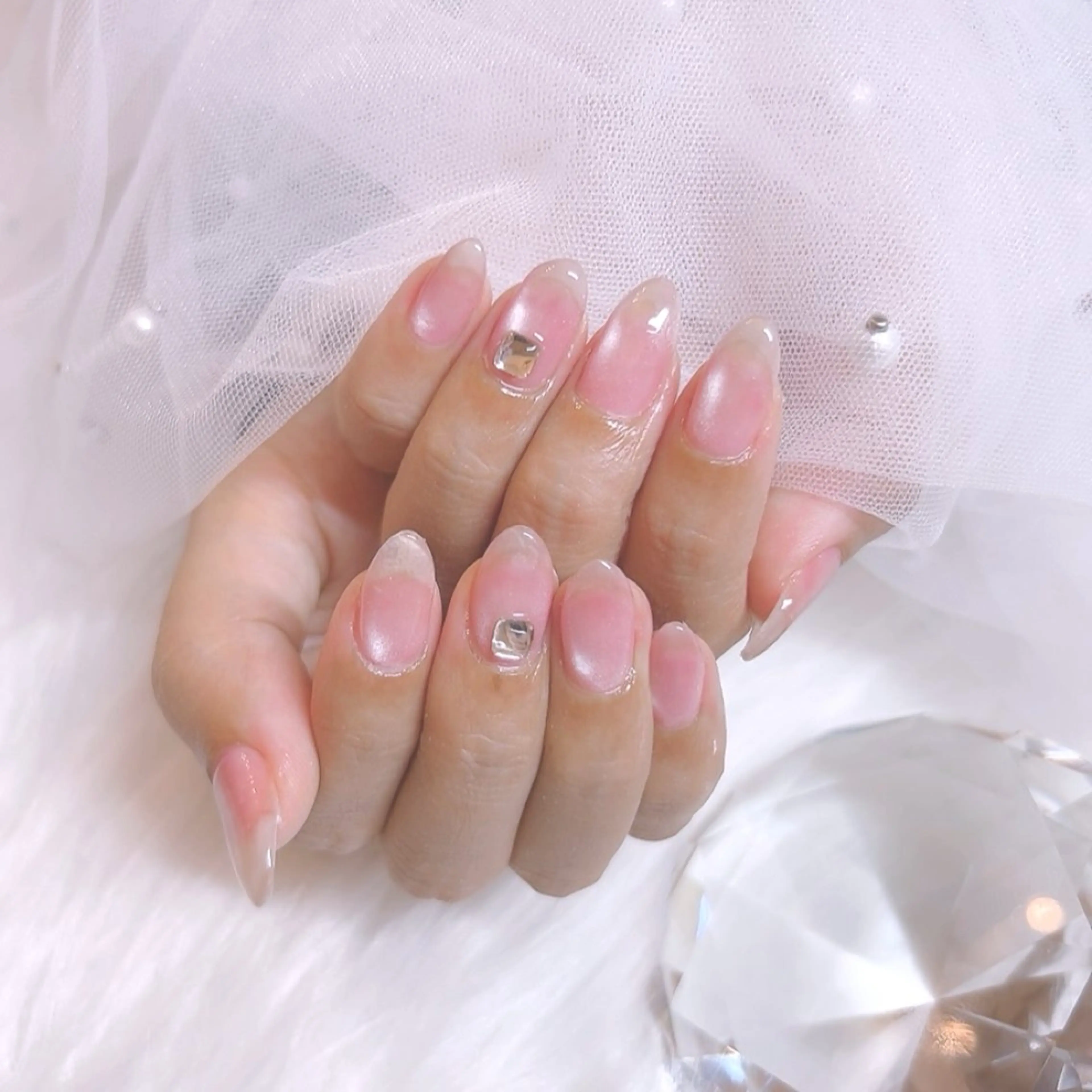 ネイル マグネットネイル ハンドネイル Charlie所属・Charlie 🖤のネイルデザイン