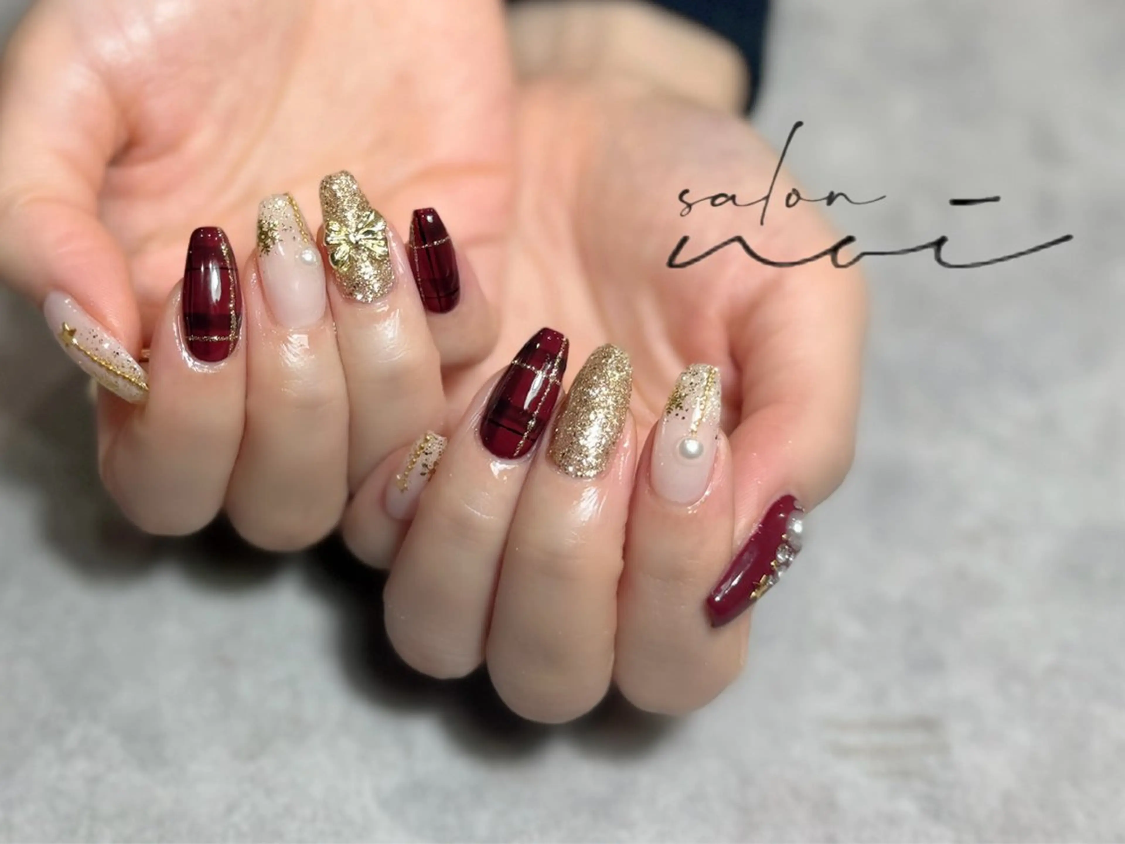 ネイル 赤色 ハンドネイル salon noiのネイルデザイン