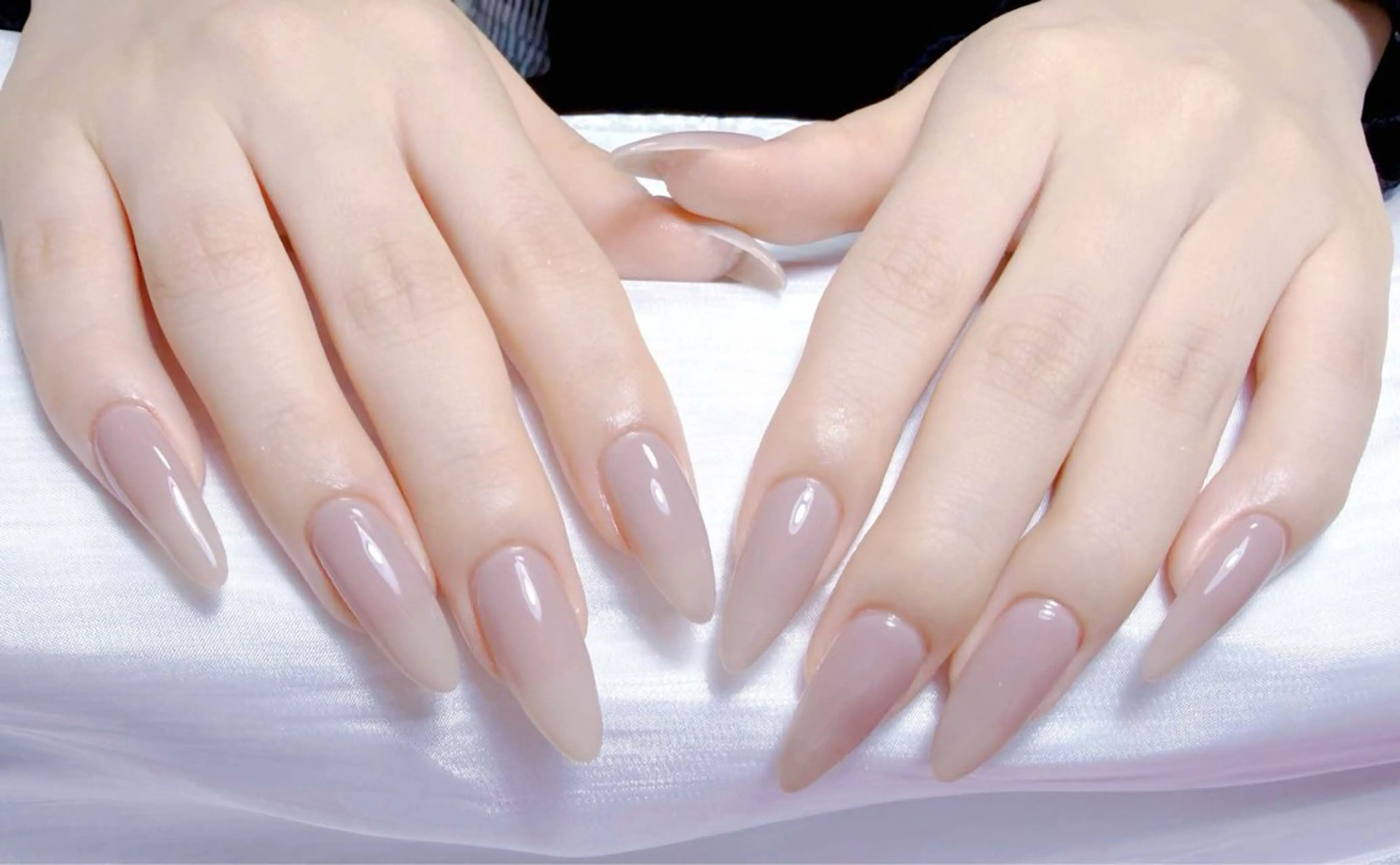 ネイル 小島 阿佑美のネイルデザイン