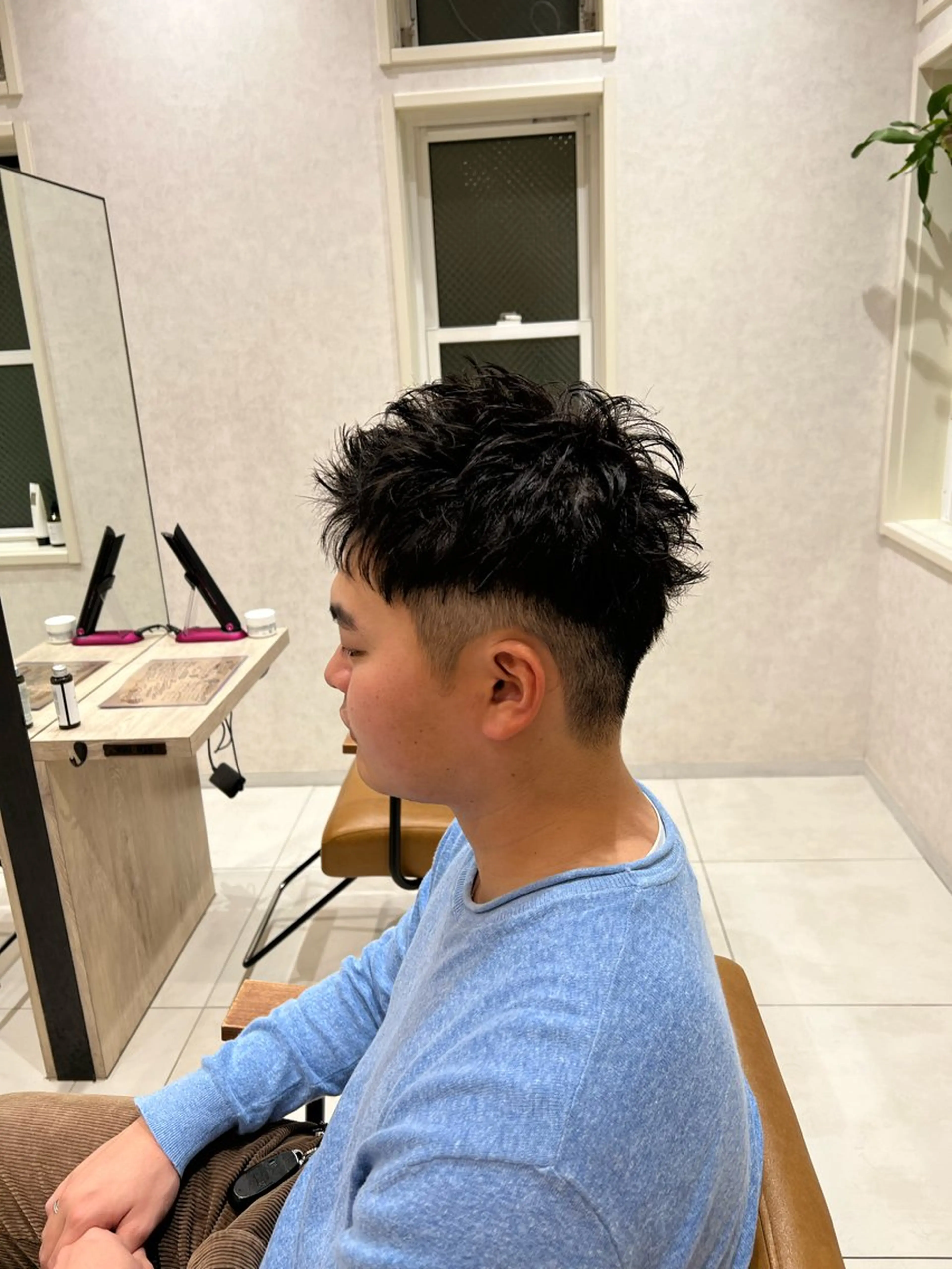 メンズ メンズベリーショート メンズ特化フェザー パーマ🚗タケシのヘアスタイル