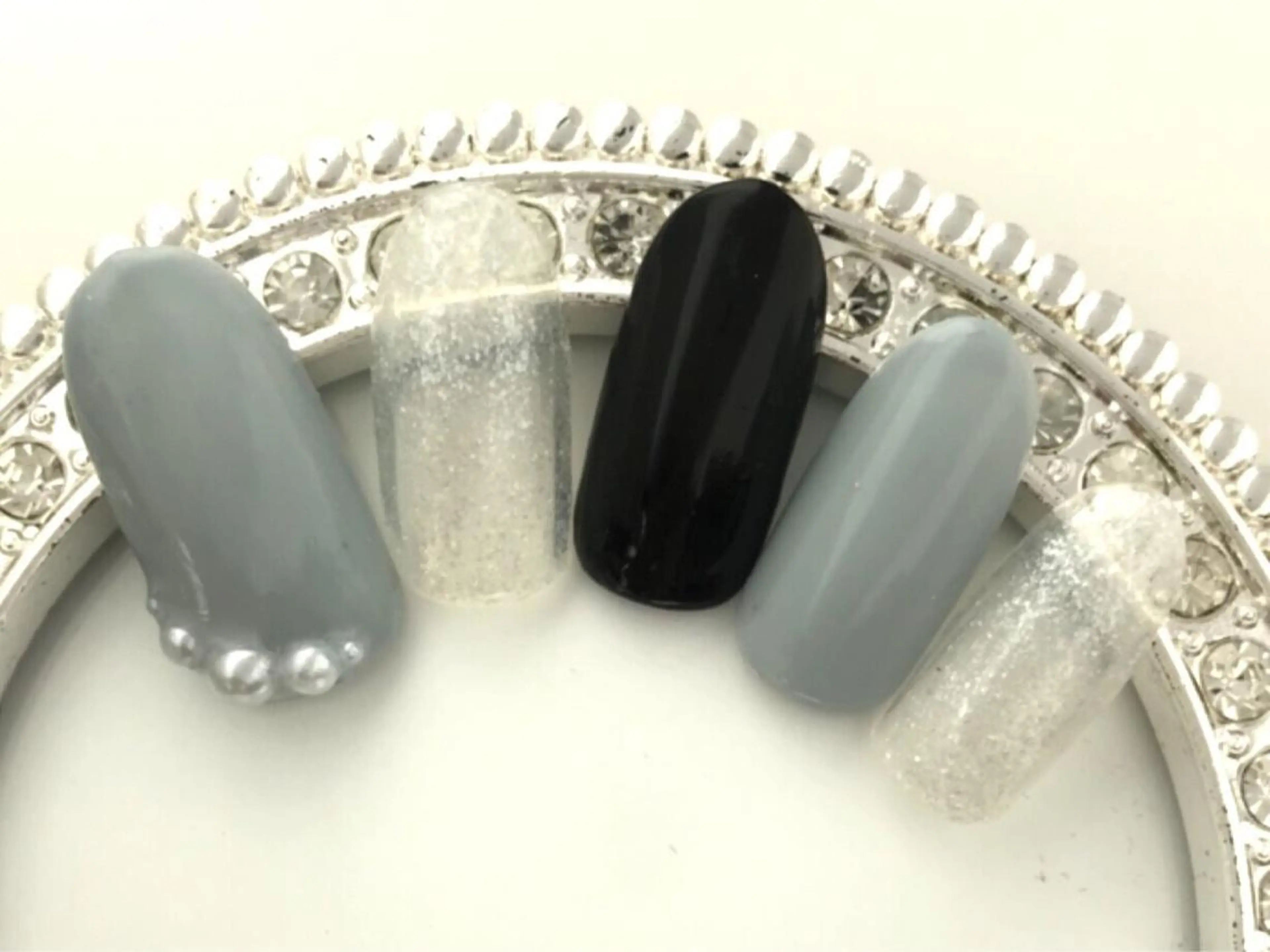 ネイル トップネイリスト Ribbon立川店のネイルデザイン