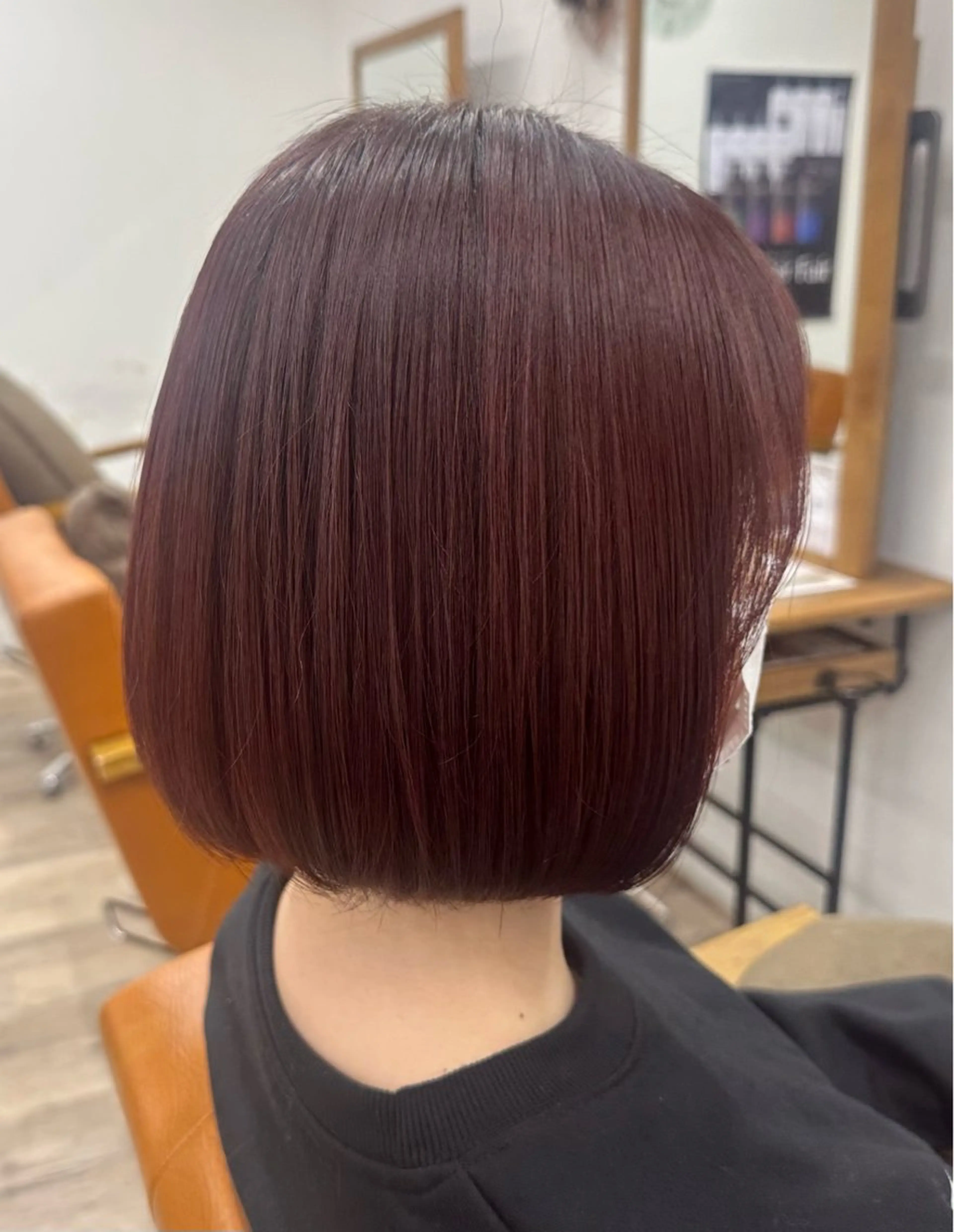 ミディアム カラー COCO .のヘアスタイル