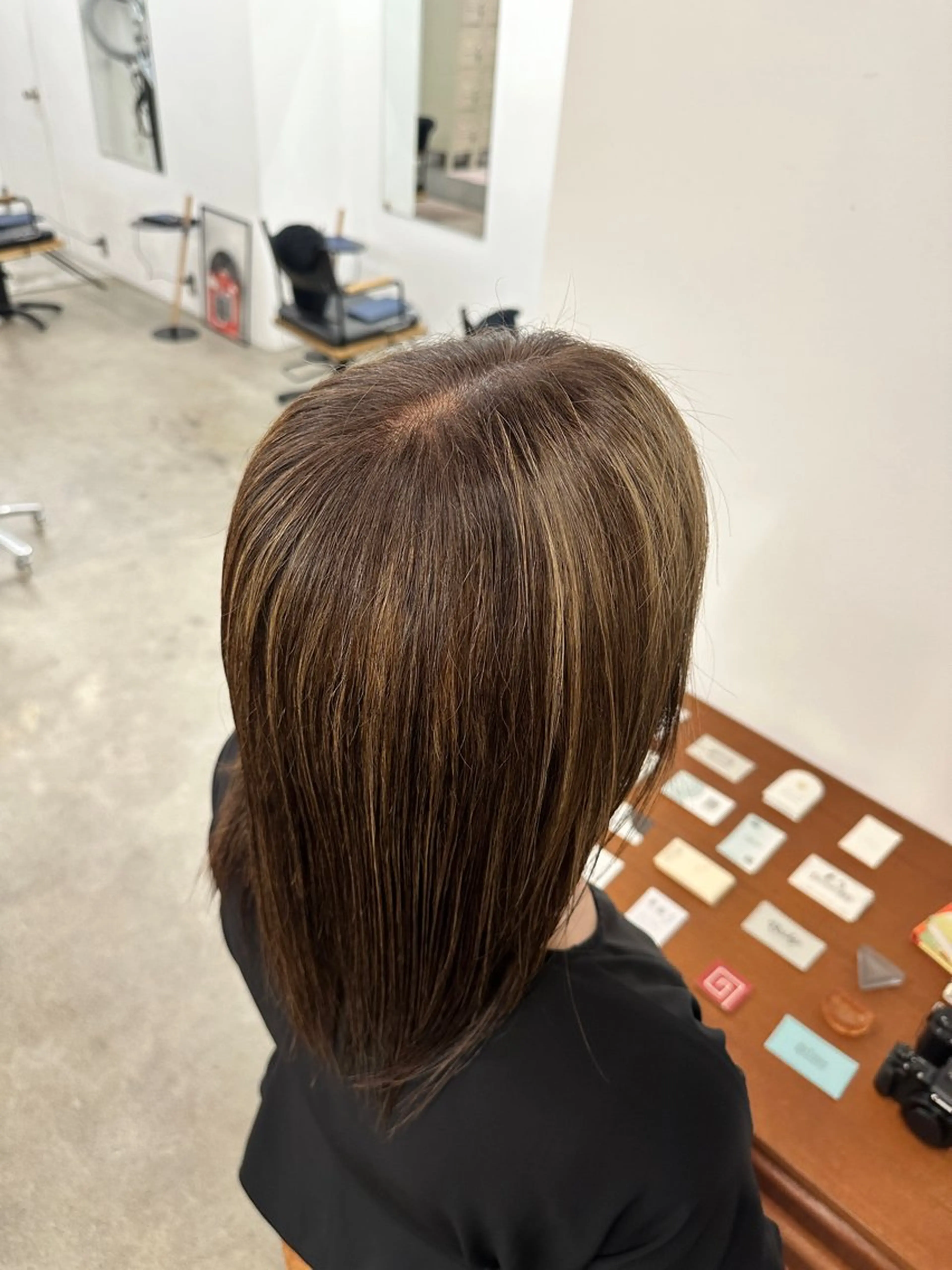 セミロング カラー 百々花 《Elme》のヘアスタイル