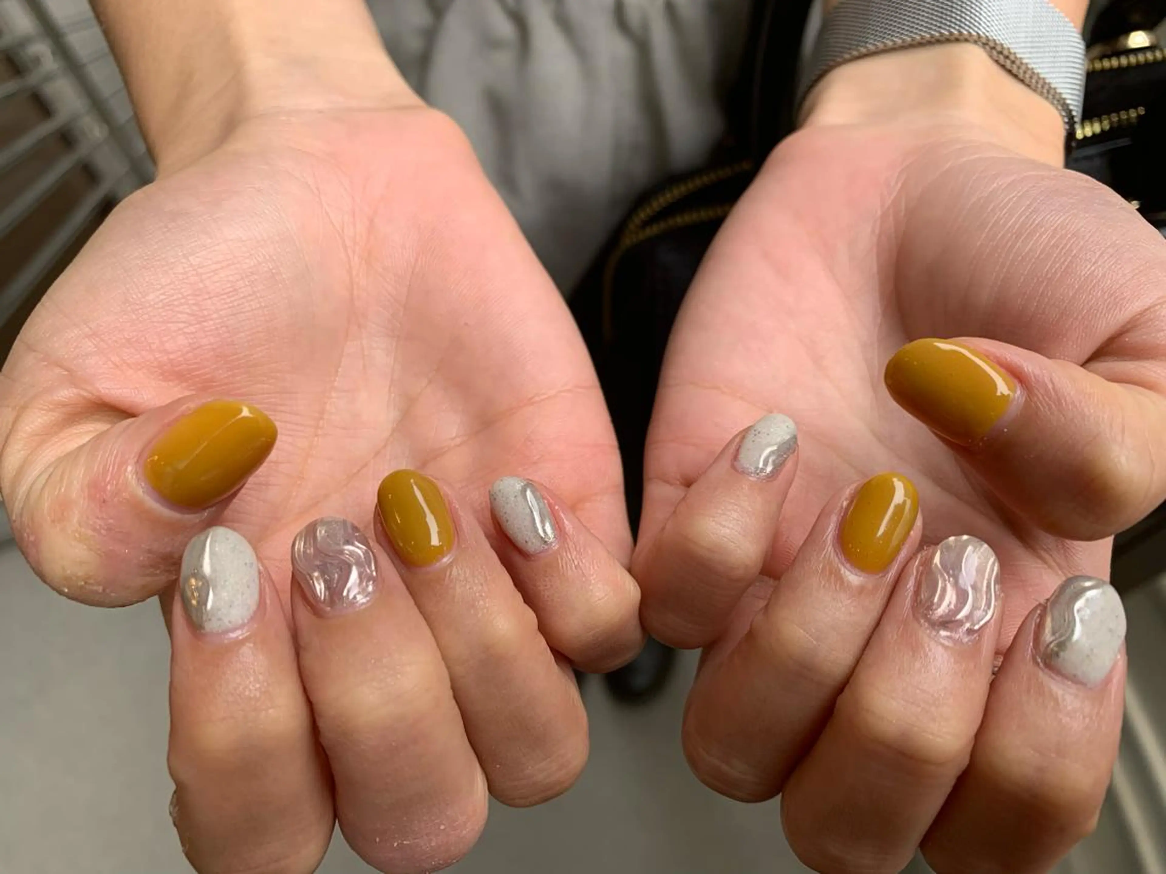 ネイル ニュアンスネイル マキノ ユイのネイルデザイン