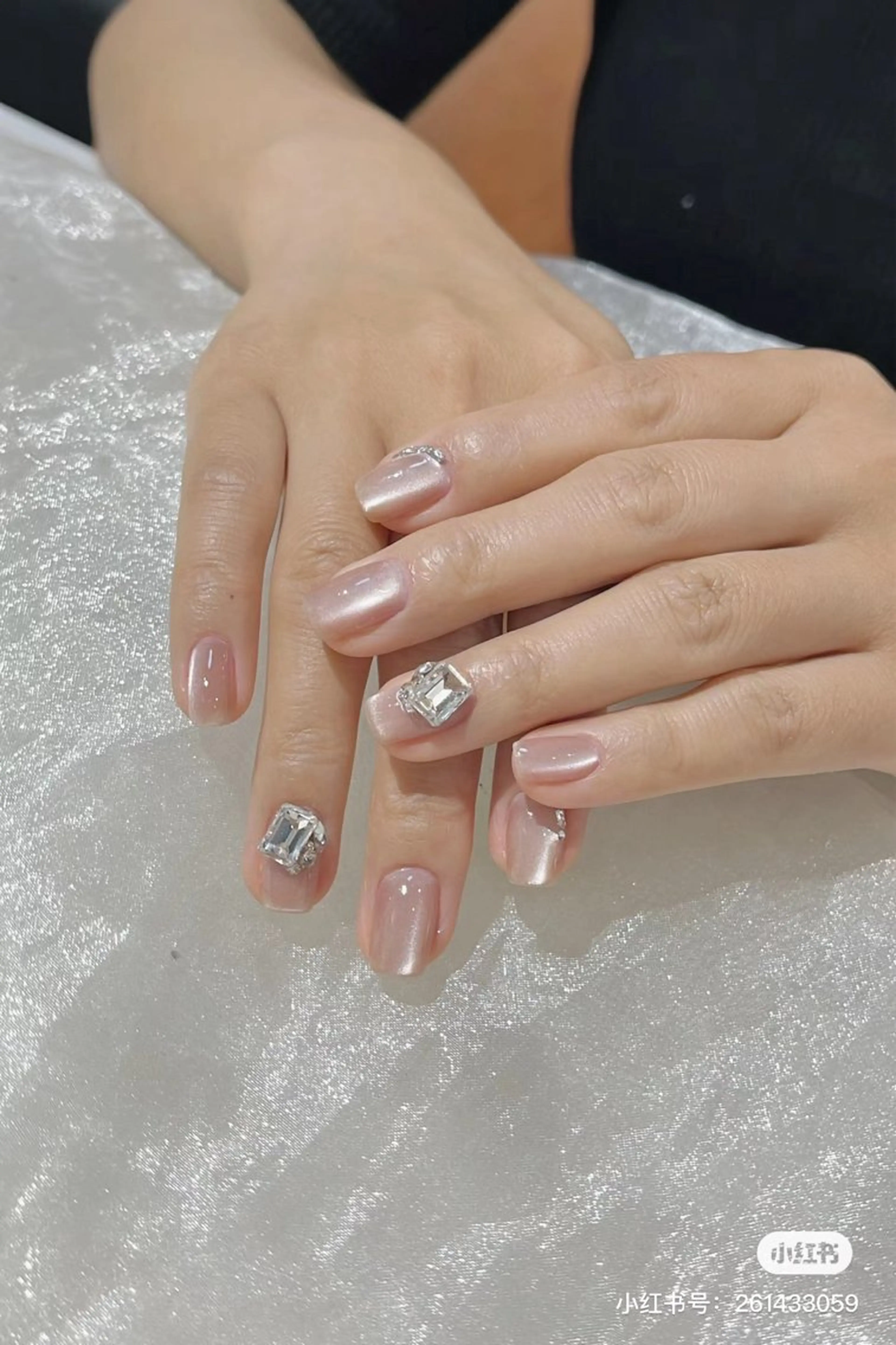 ネイル マグネットネイル オフィスネイル シンプルネイル BabyYouMi nailのネイルデザイン