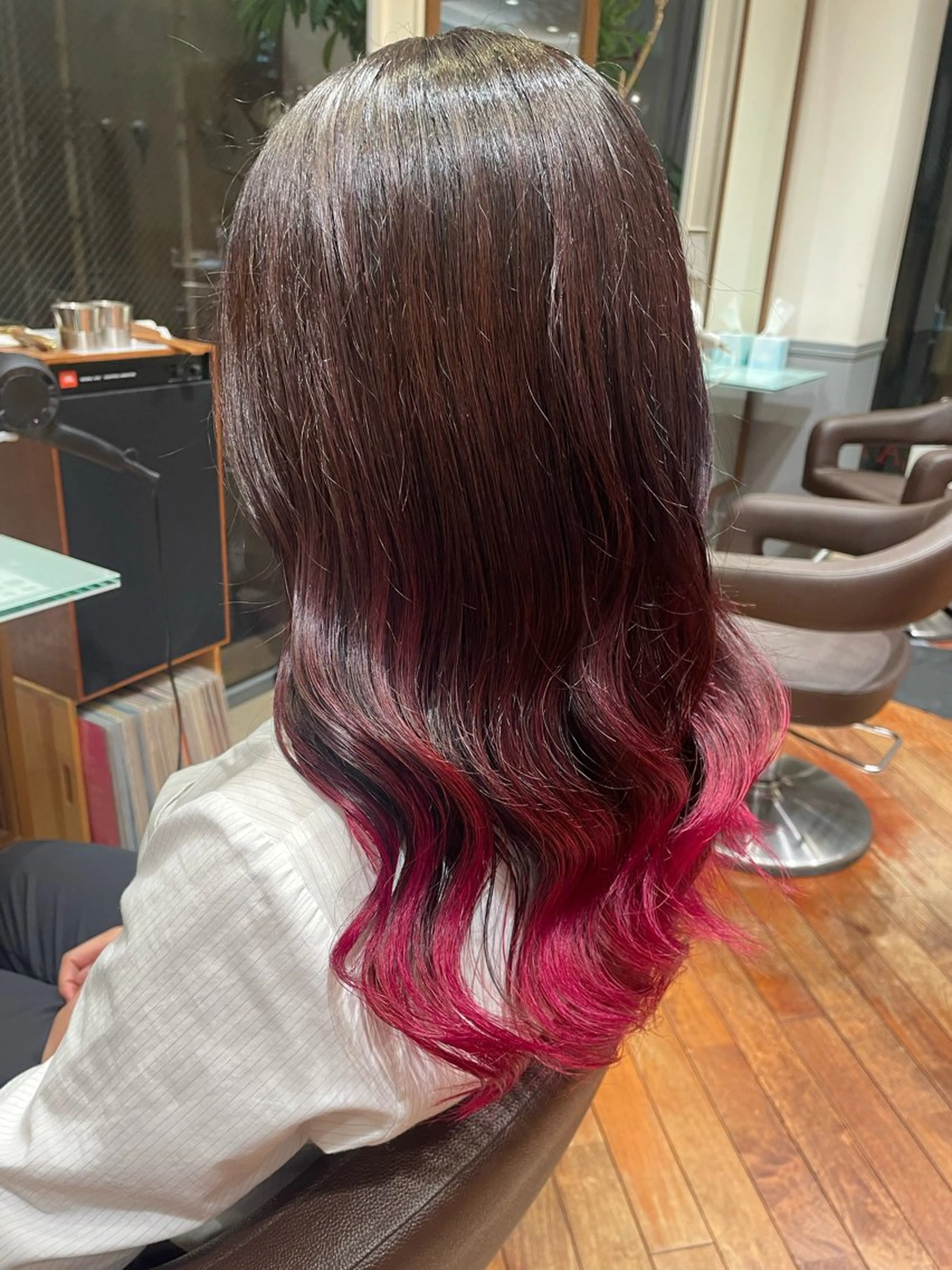 セミロング カットモデル ヨネダのヘアスタイル