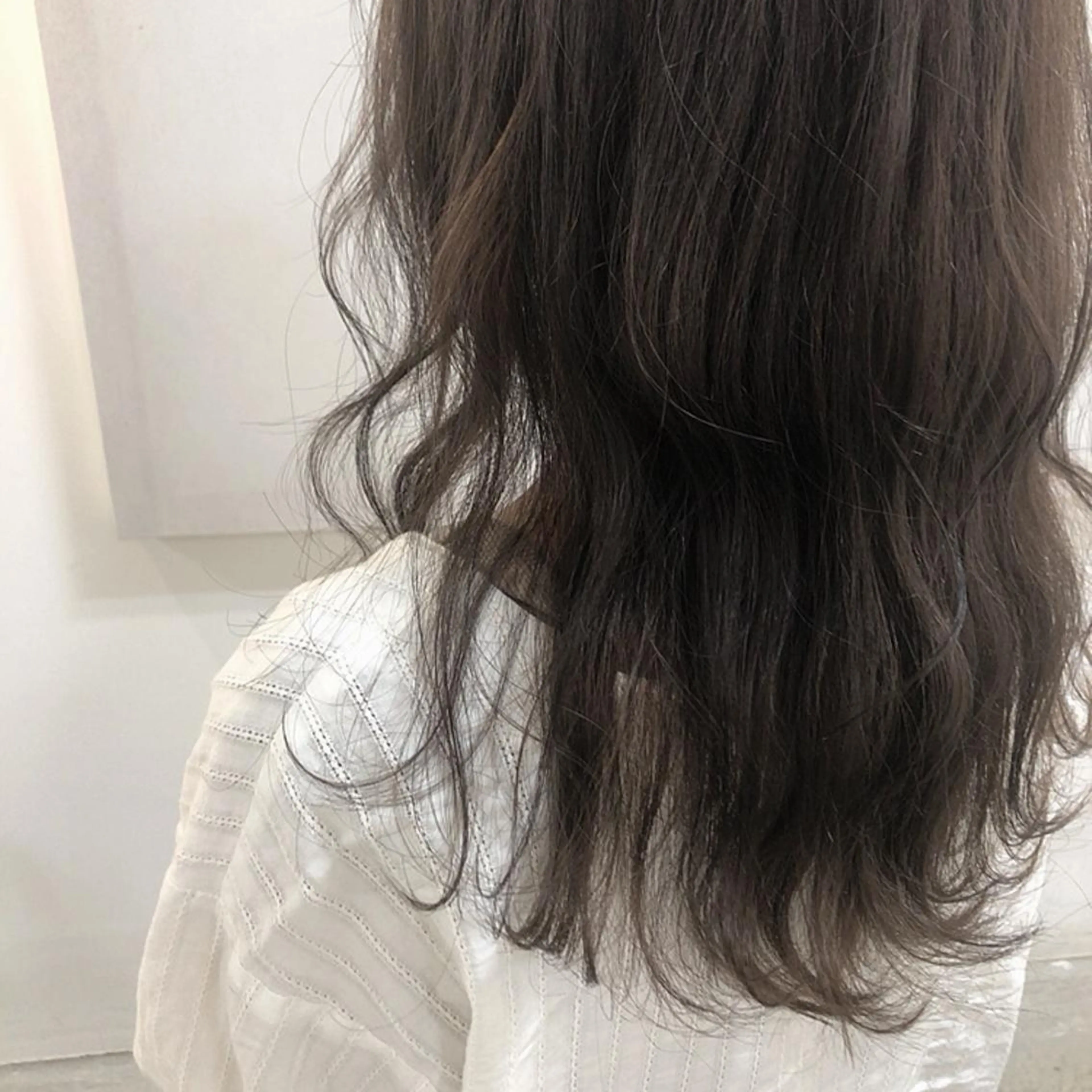 セミロング ヘアアレンジ やまぐち もえかのヘアスタイル