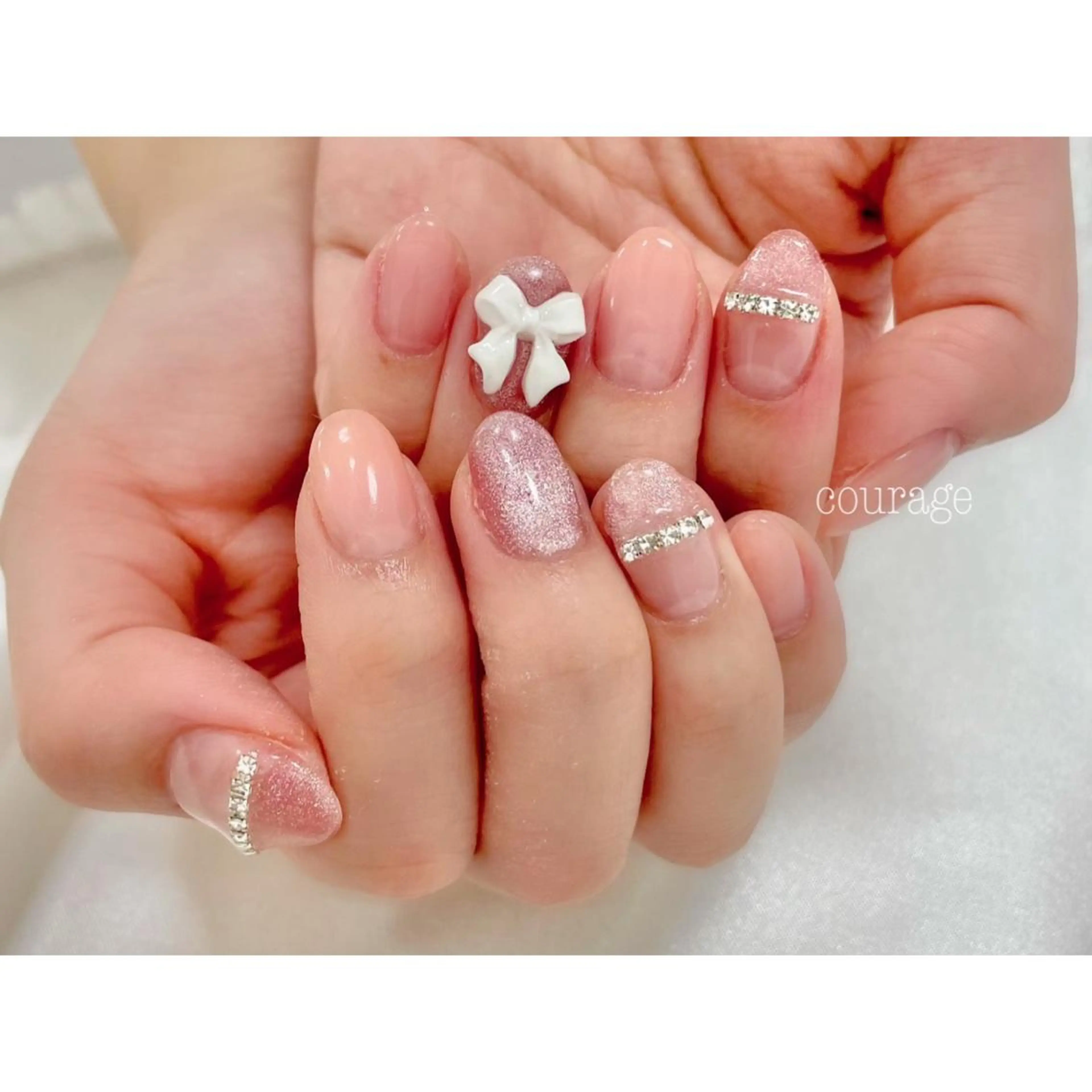 ネイル マグネットネイル リボン ストーンネイル ワンホンネイル ハンドネイル ネイルサロンcourage所属・ネイルサロン courageのネイルデザイン