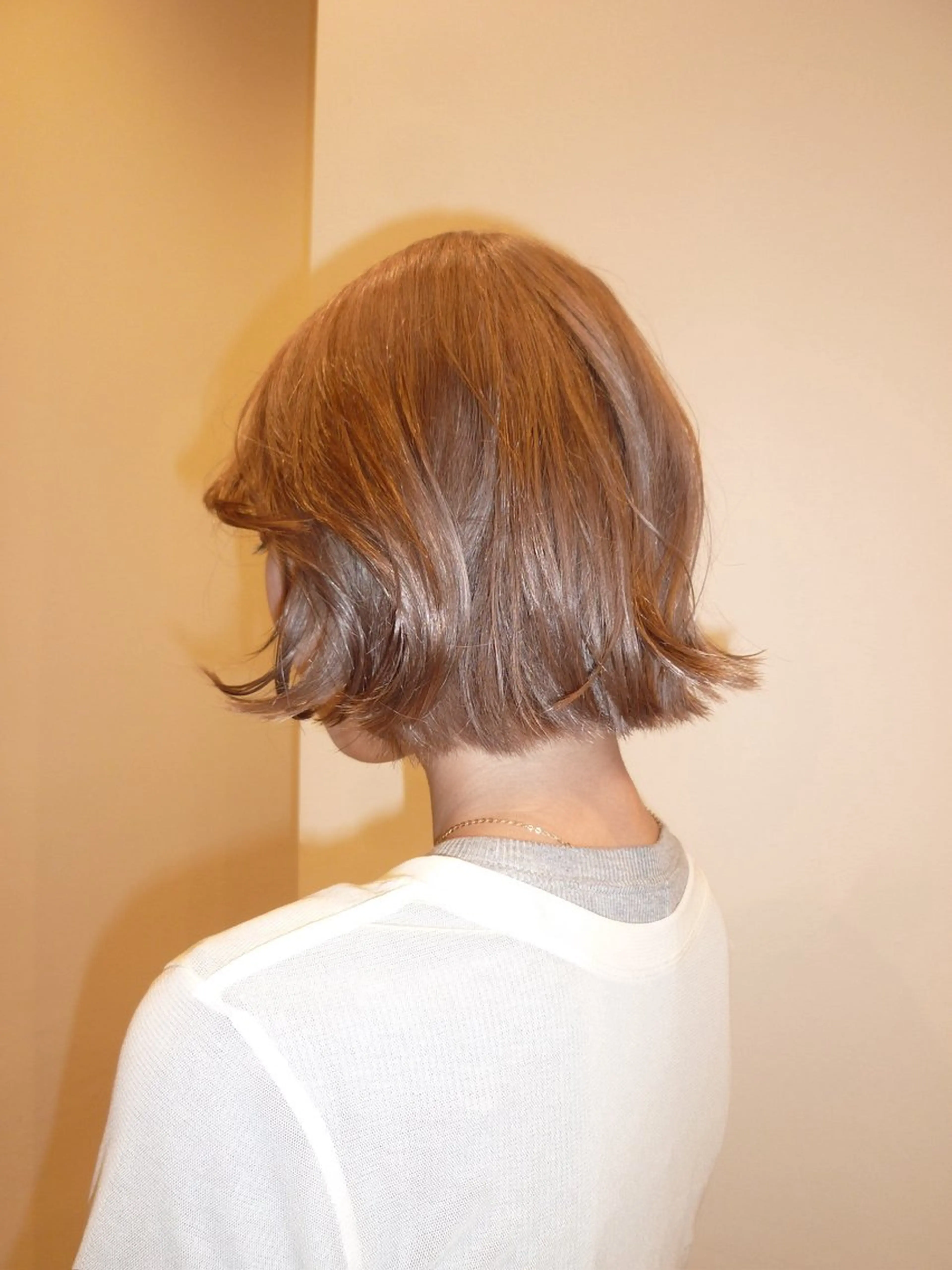 ショート カラー ベージュカラー runa /渋谷のヘアスタイル