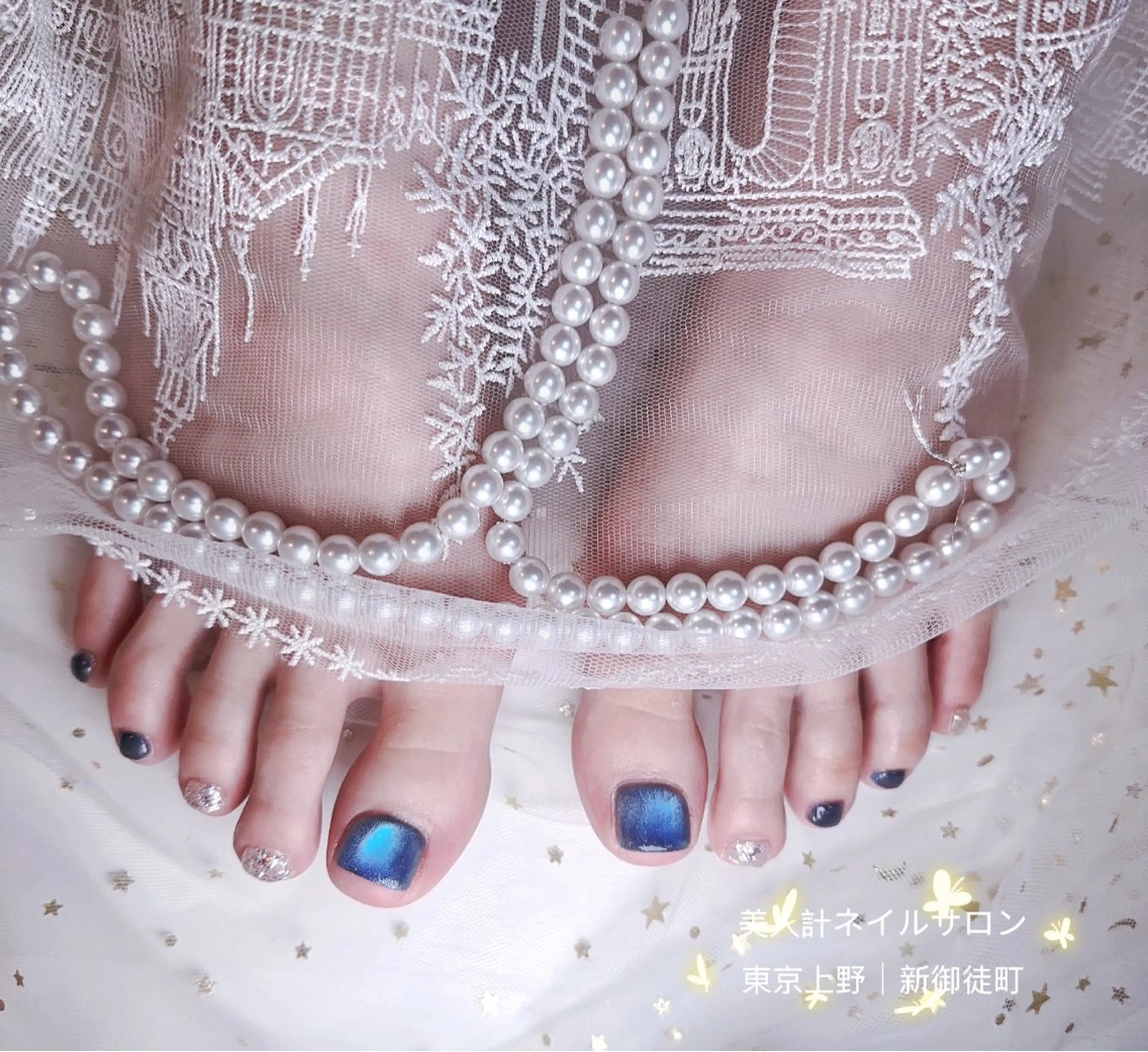 ネイル フットネイル ホログラムネイル マグネットネイル ワンカラーネイル フットネイル 美人計ネイルサロン所属・中山 美月のネイルデザイン