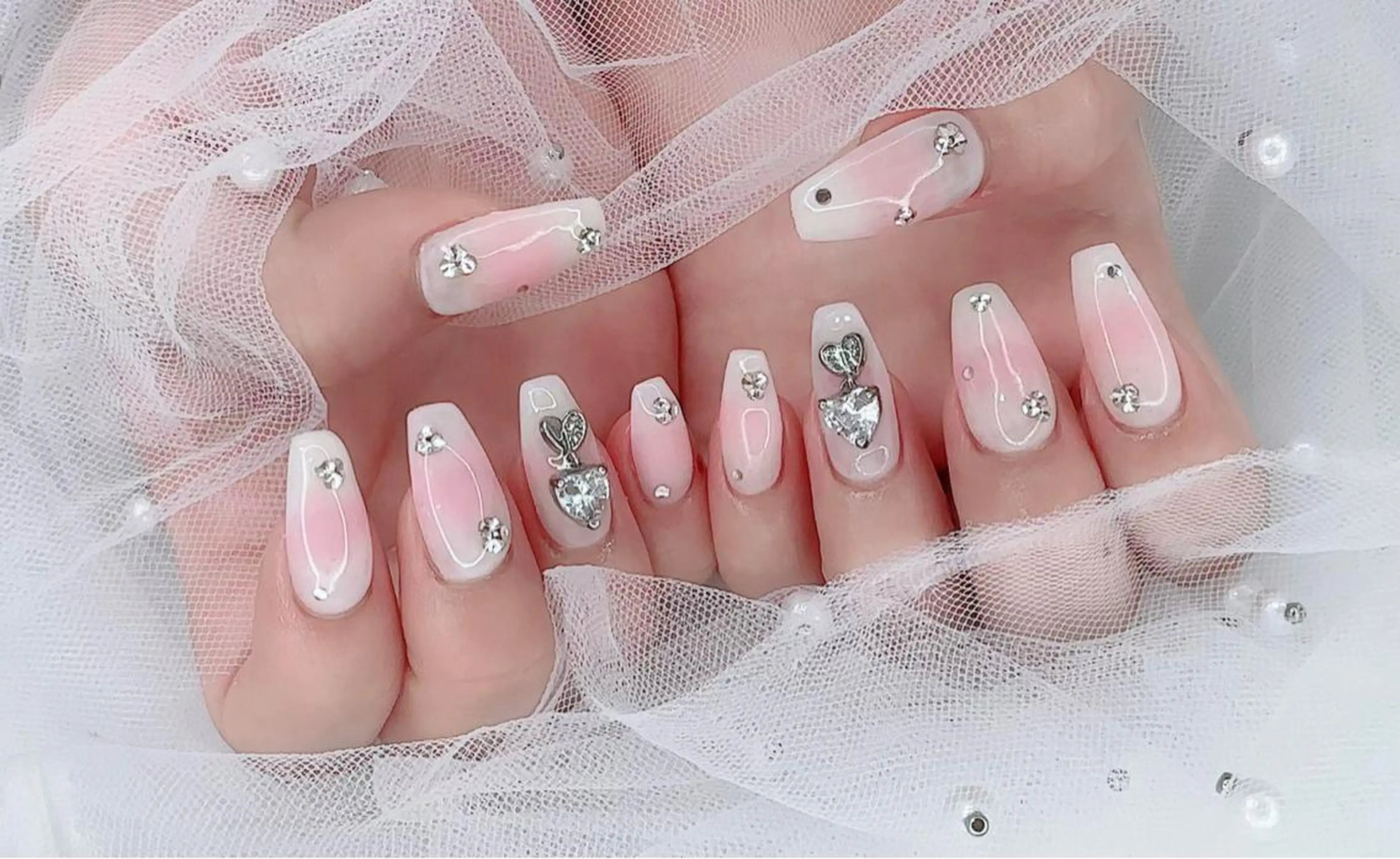 ネイル R salonのネイルデザイン