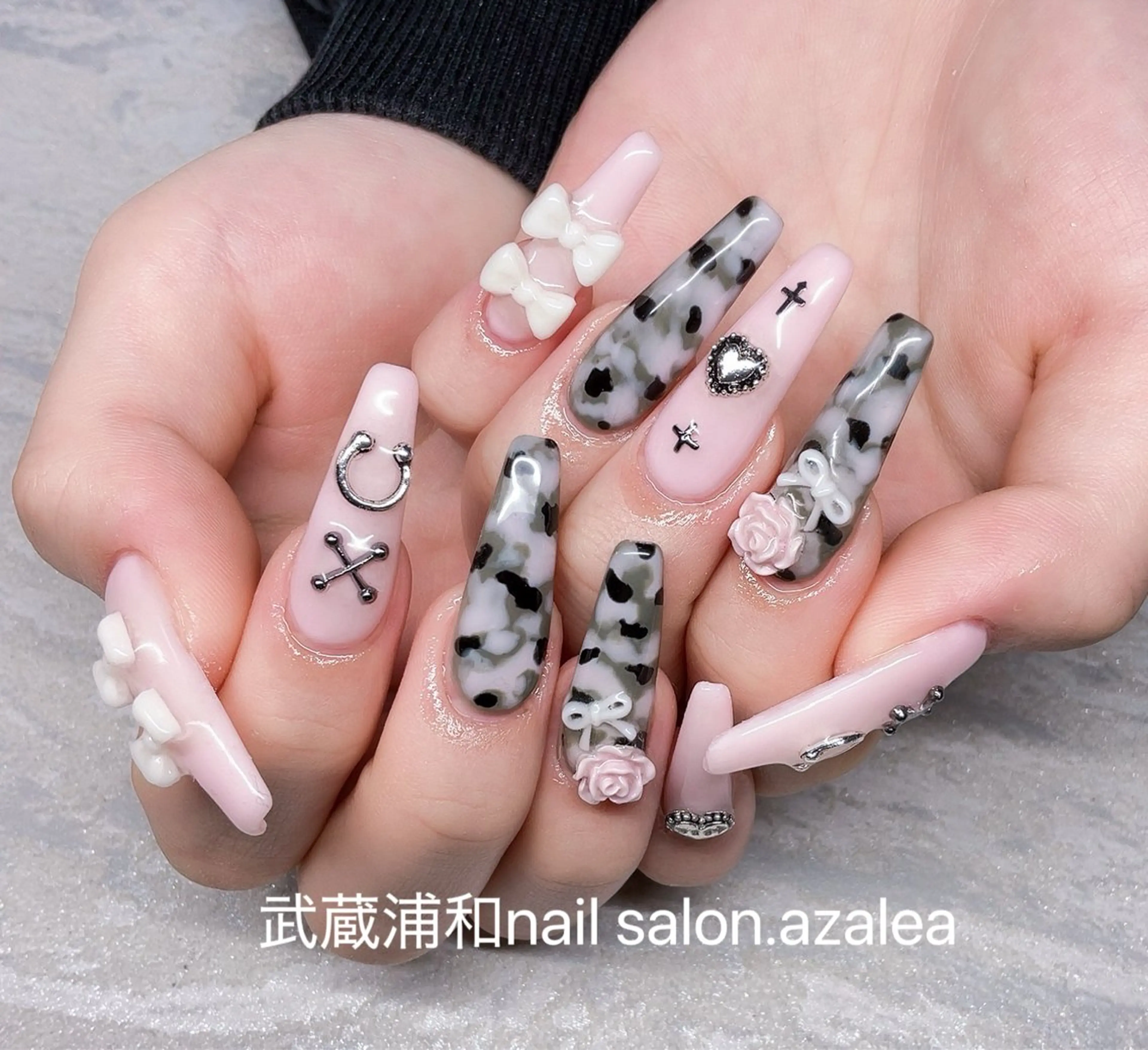 ネイル ハンドネイル R inのネイルデザイン