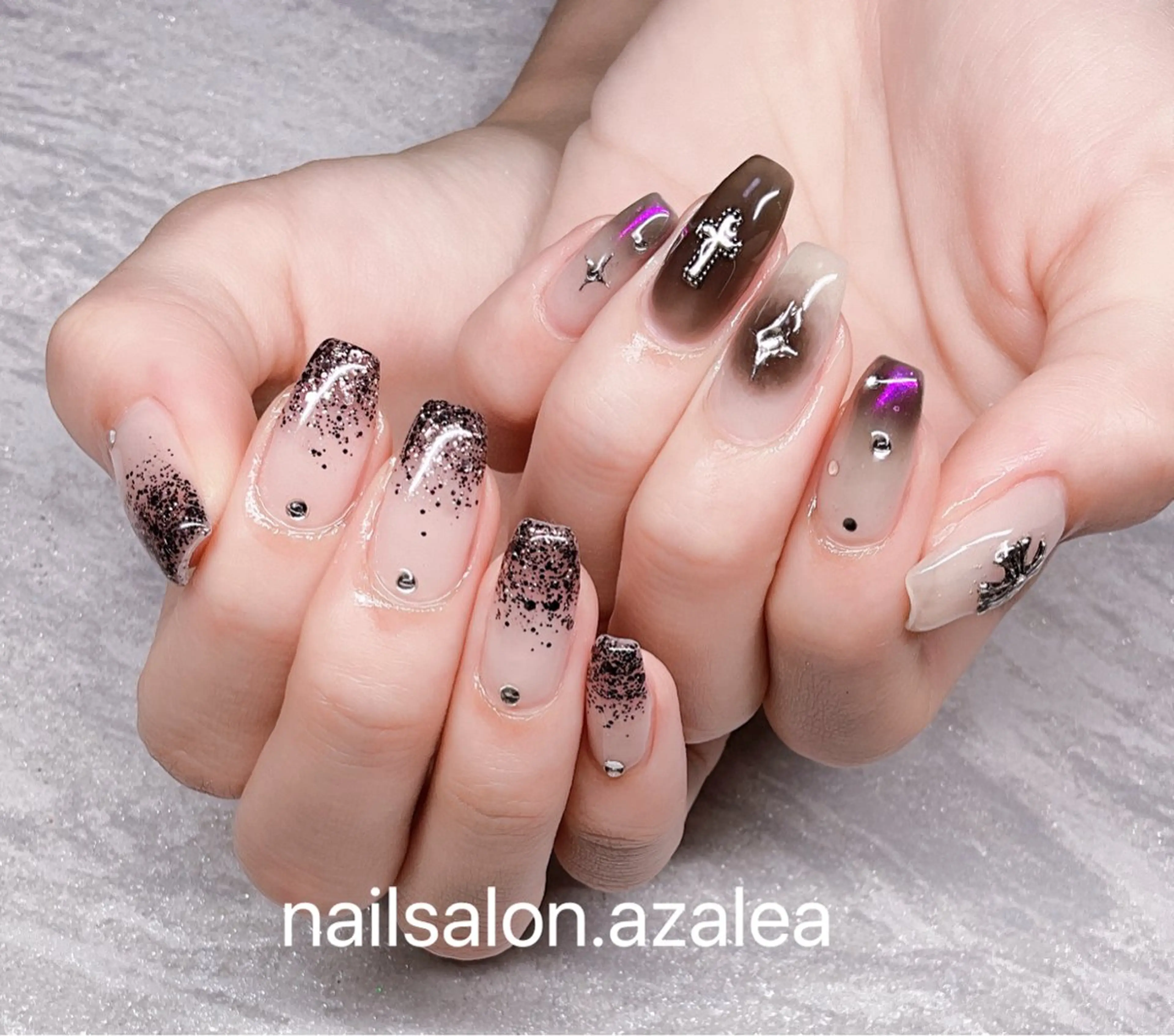 ネイル ハンドネイル R inのネイルデザイン