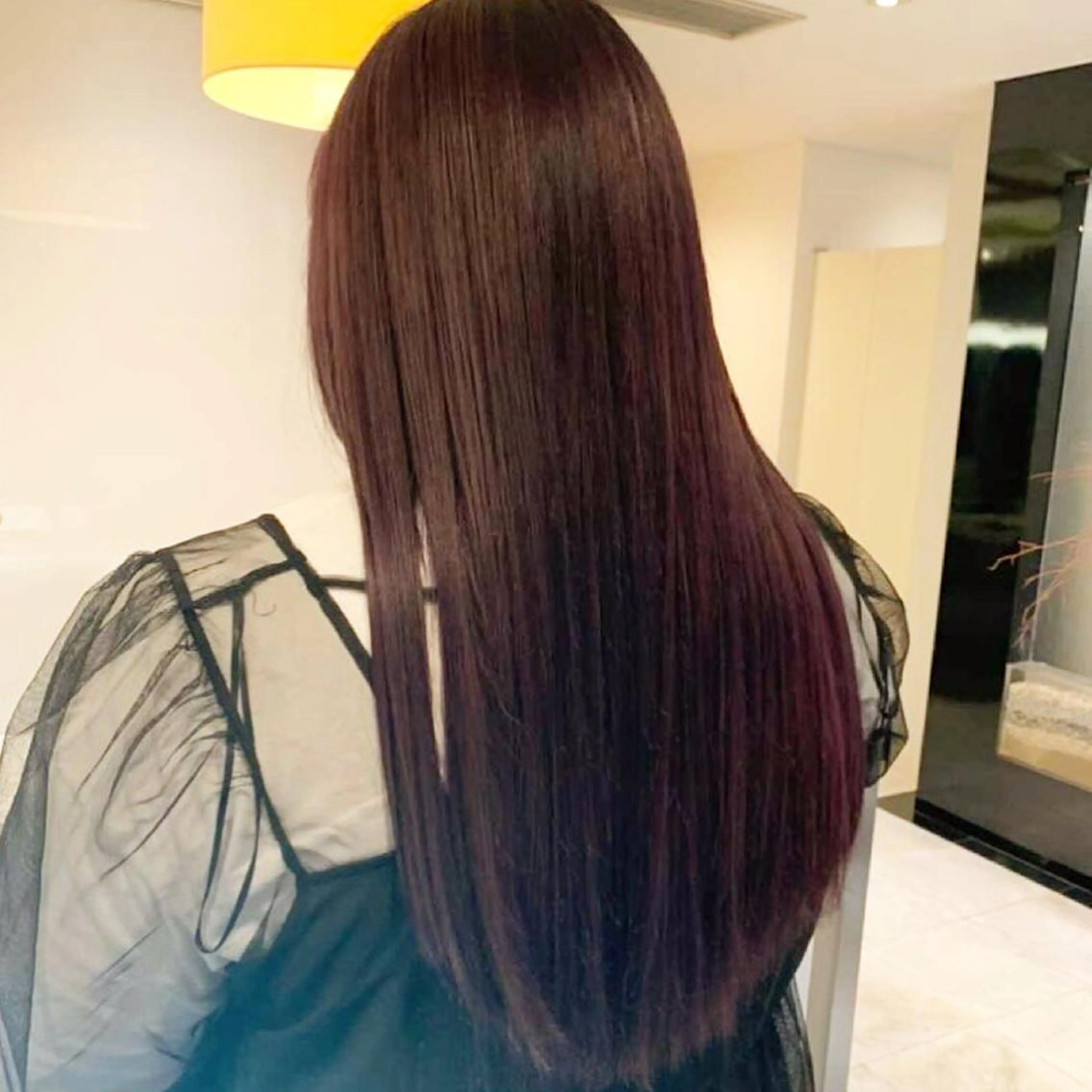 ロング 南 妃那のヘアスタイル