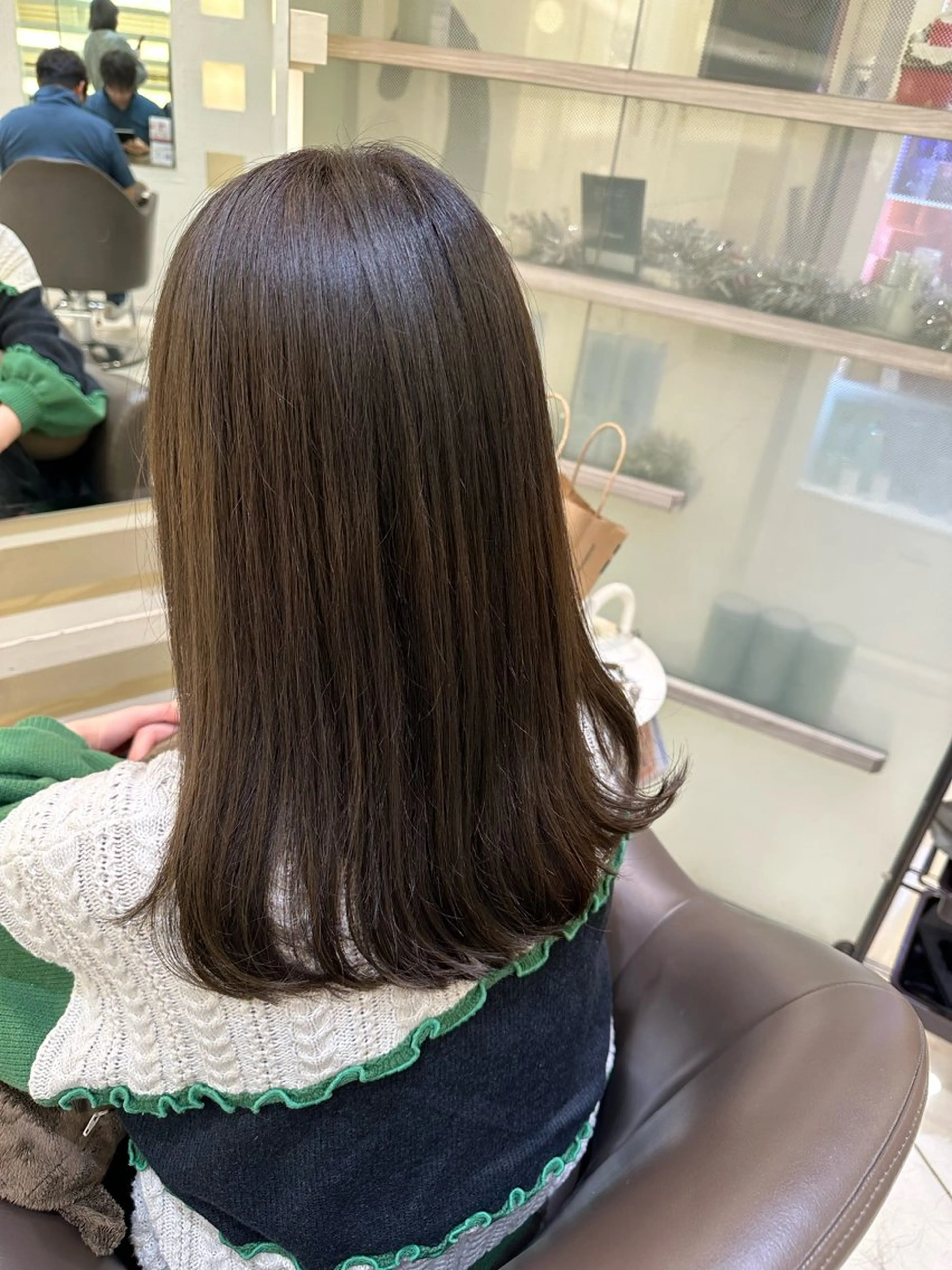 セミロング カラー ヘアアレンジ タイトボブ個性派カラ ーAKANEのヘアスタイル