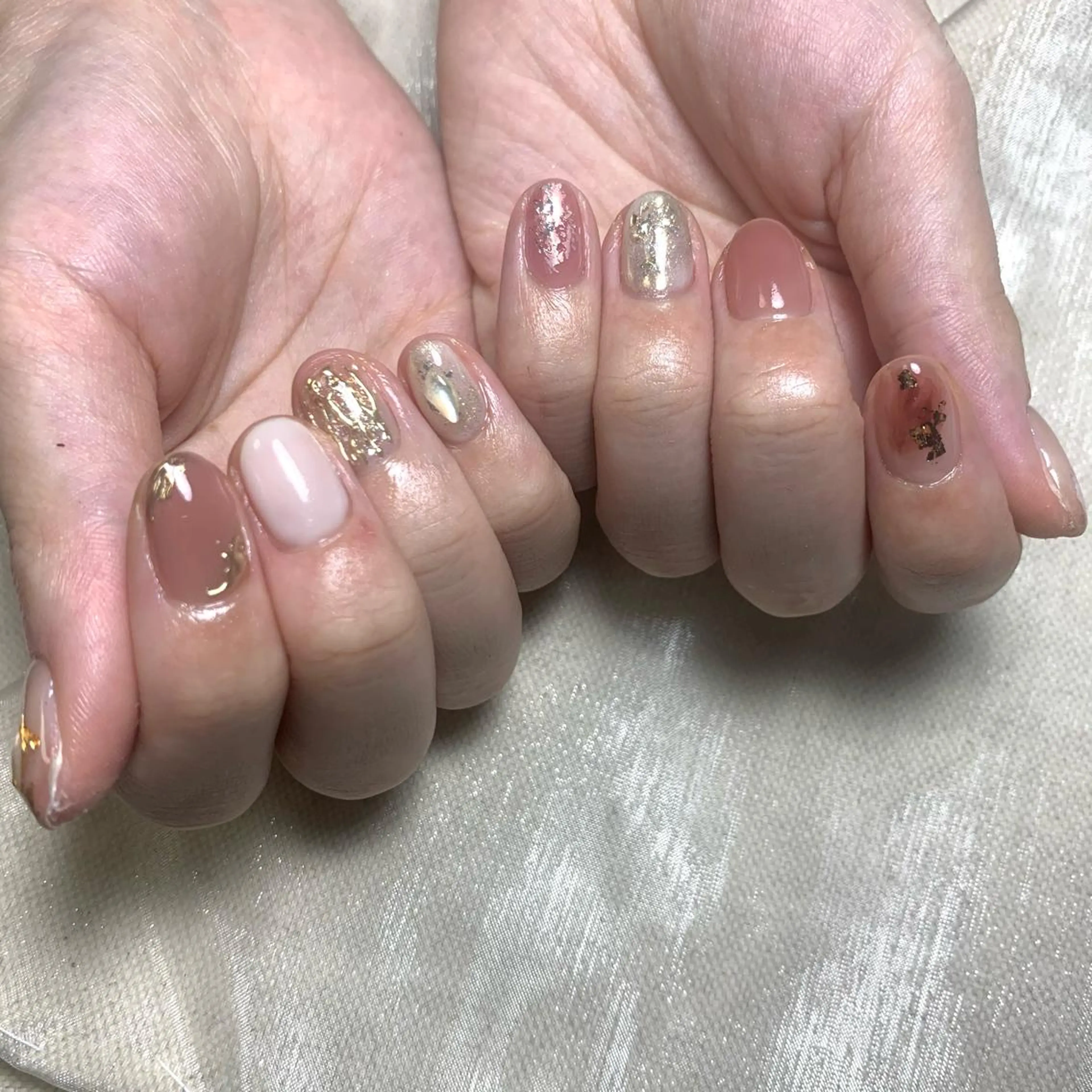 ネイル ニュアンスネイル ハンドネイル repos~ルポ~所属・里見 麗のネイルデザイン