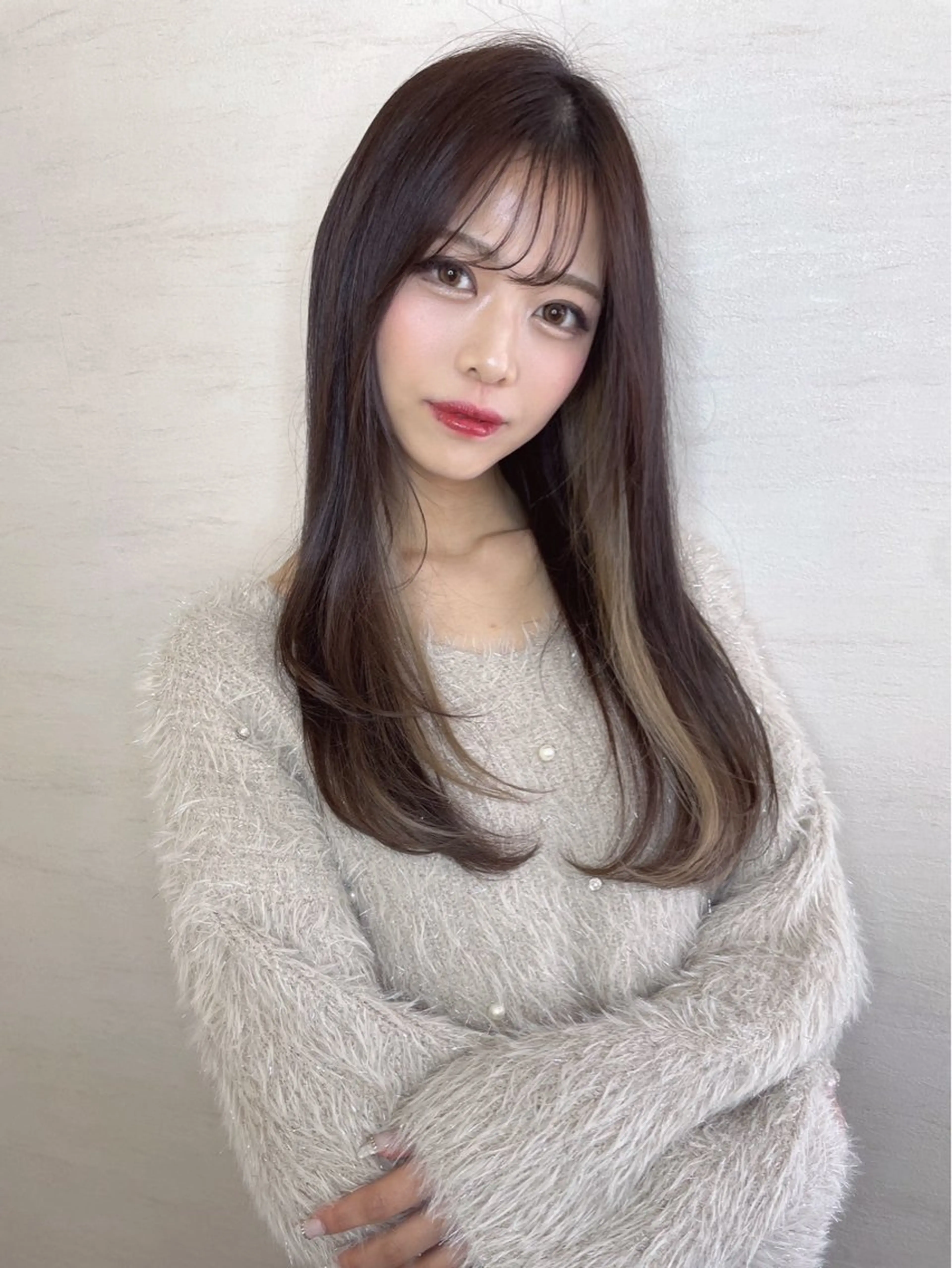 セミロング カラー イヤリングカラー グレージュ カット ヘアカラー トリートメント ベイリコルド　アトリ 店長　宮城一真のヘアスタイル