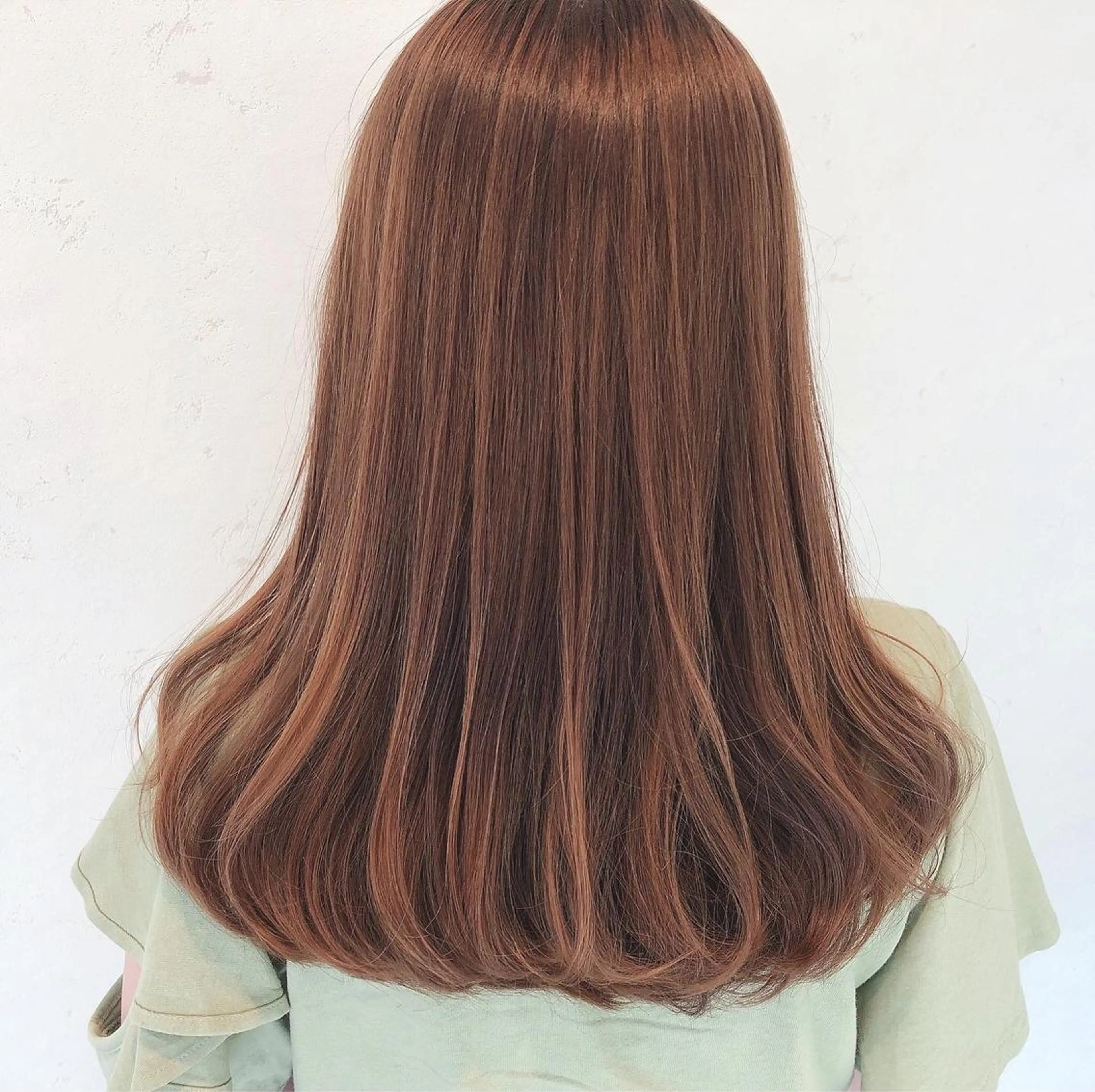 セミロング カラー 伊藤 さやかのヘアスタイル