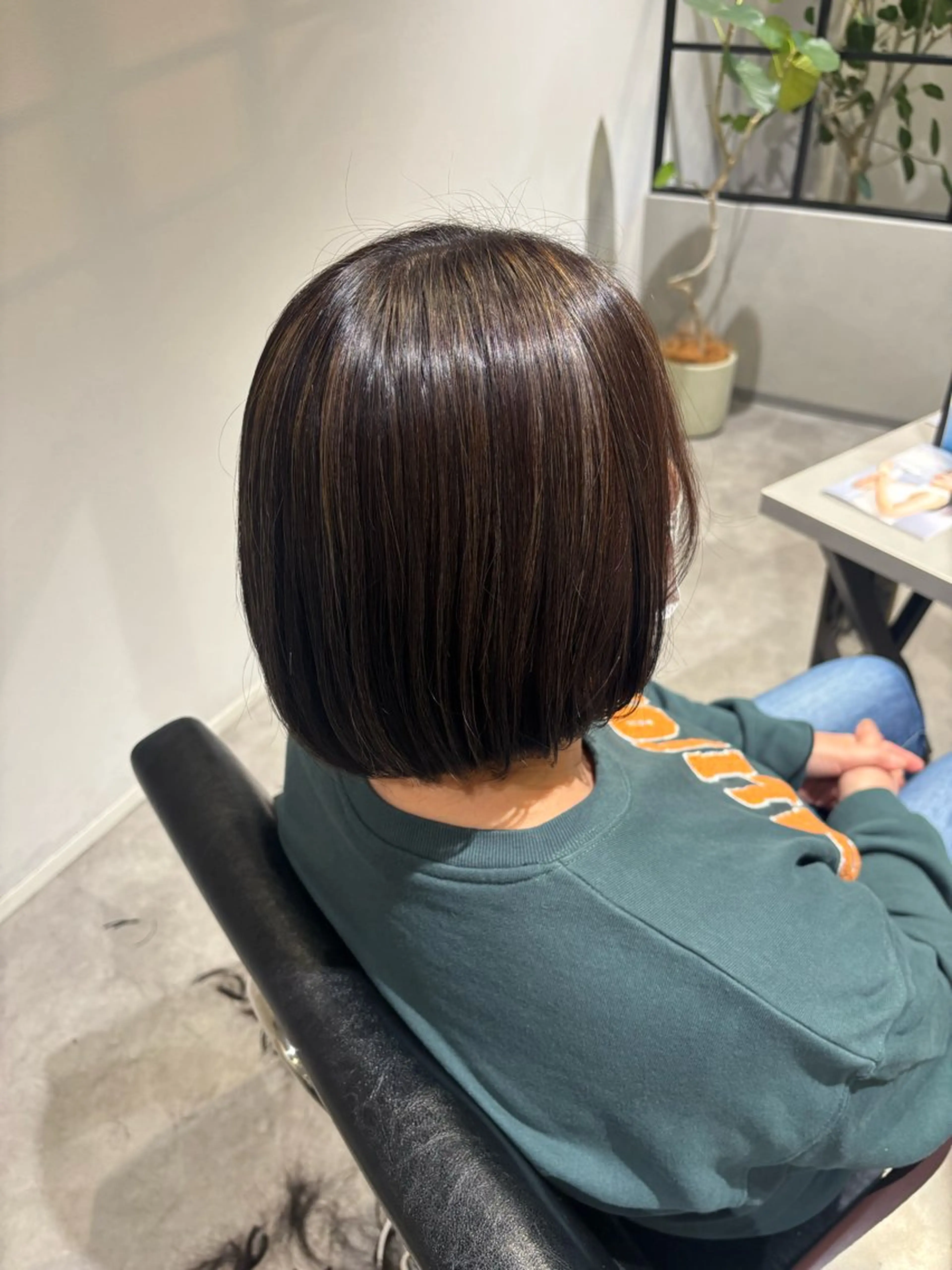 ミディアム ハイライト カット ヘアカラー トリートメント YURINO /ボブ ベージュ/ハイトーンのヘアスタイル