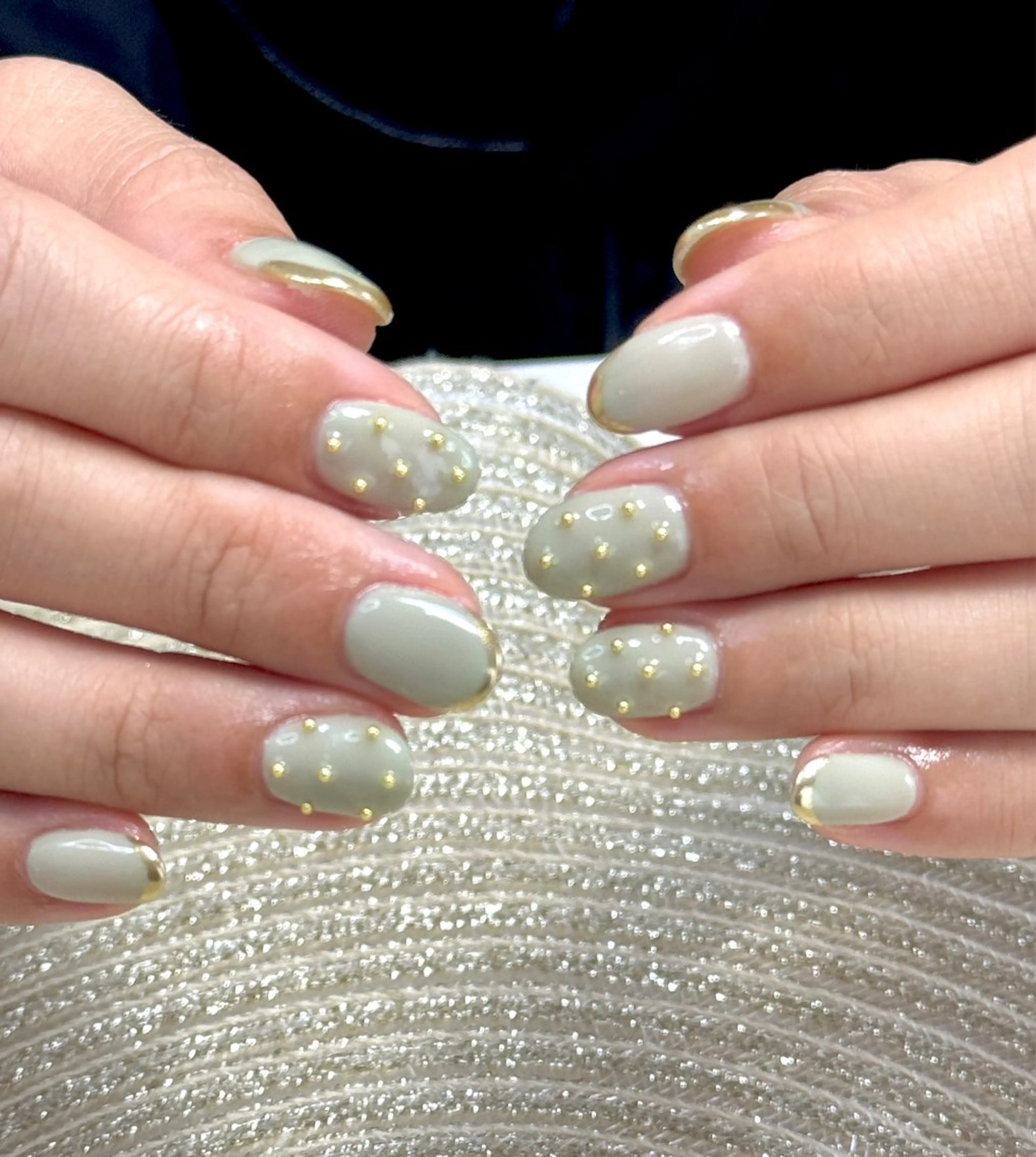 ネイル ミラーネイル ピスタチオネイル 春ネイル ハンドネイル moa nailのネイルデザイン