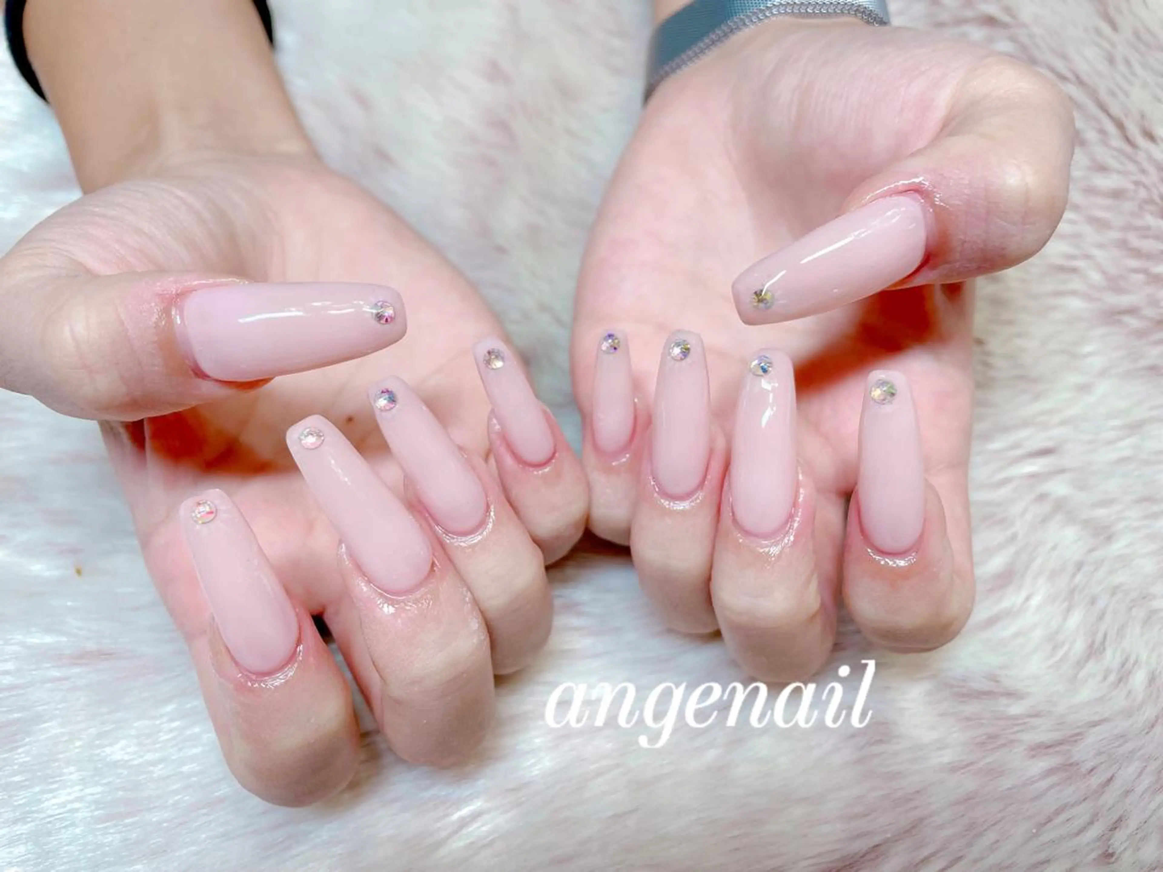 ネイル ハンドネイル オーナーネイリスト MAKIのネイルデザイン