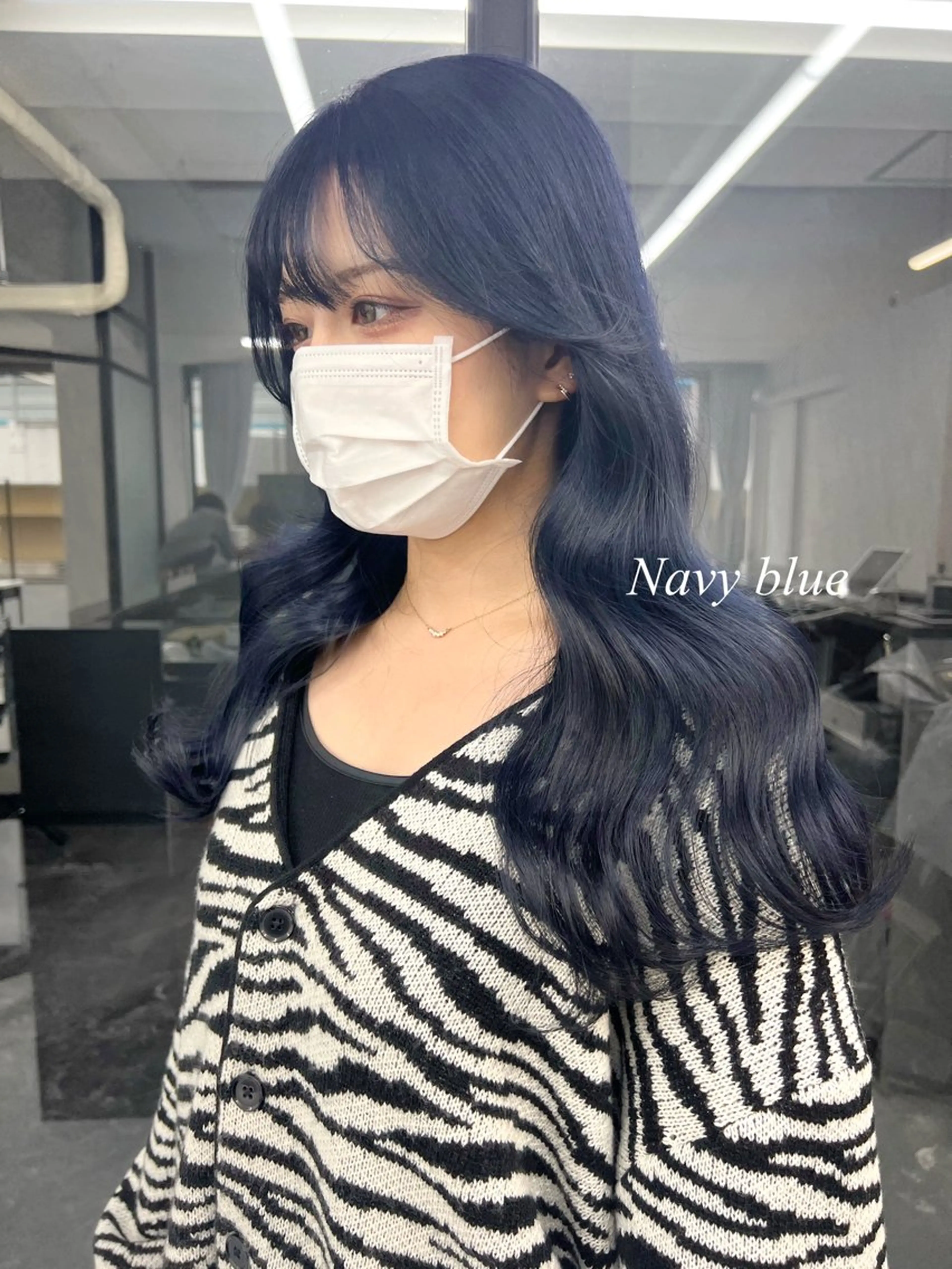 ロング カラー シールエクステ ハイトーンカラー エクステ ヘアカラー シールエクステ特化 ハイトーン、NANAのヘアスタイル