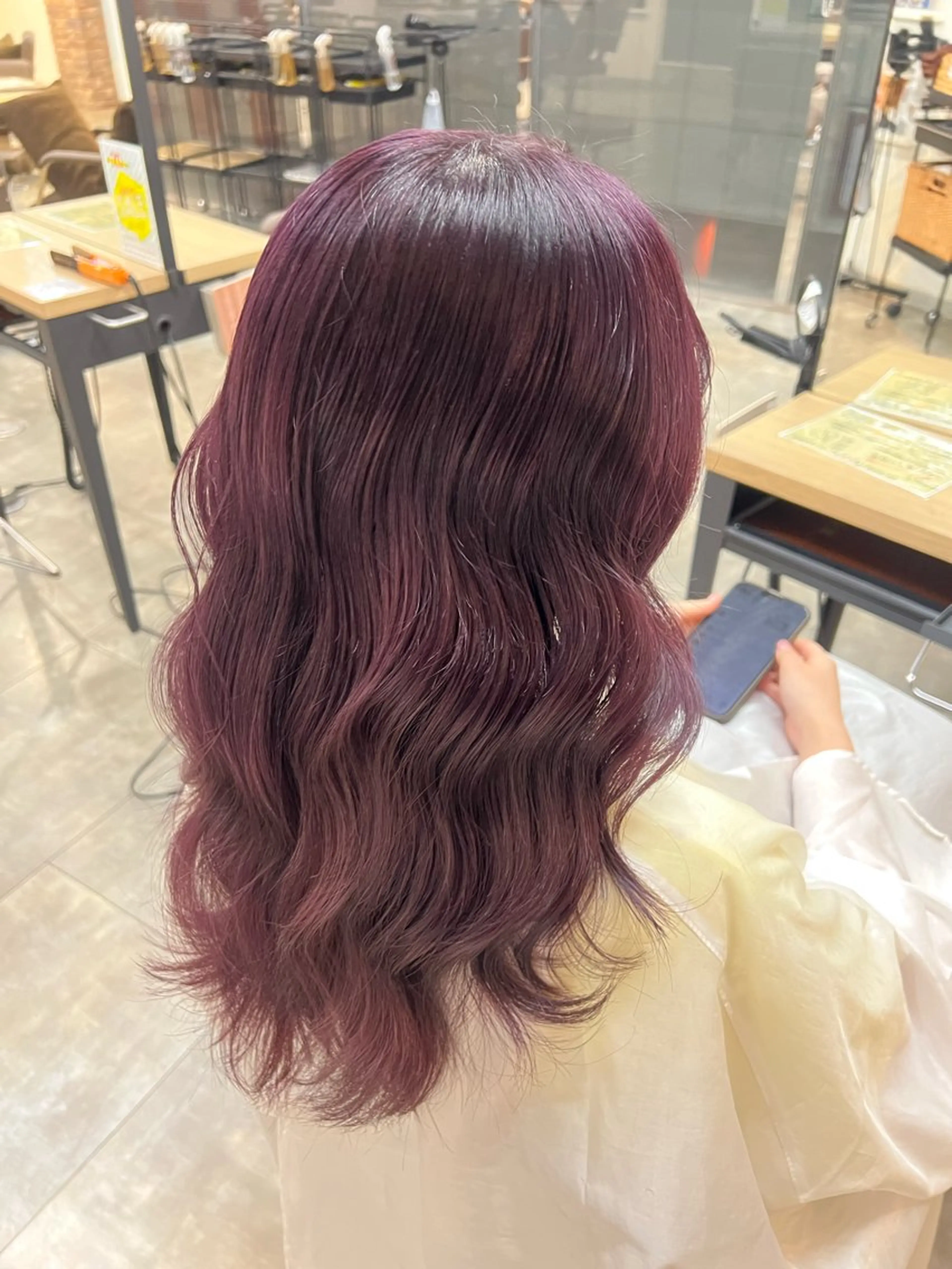 カラー レッドカラー 村井 湖奈のヘアスタイル