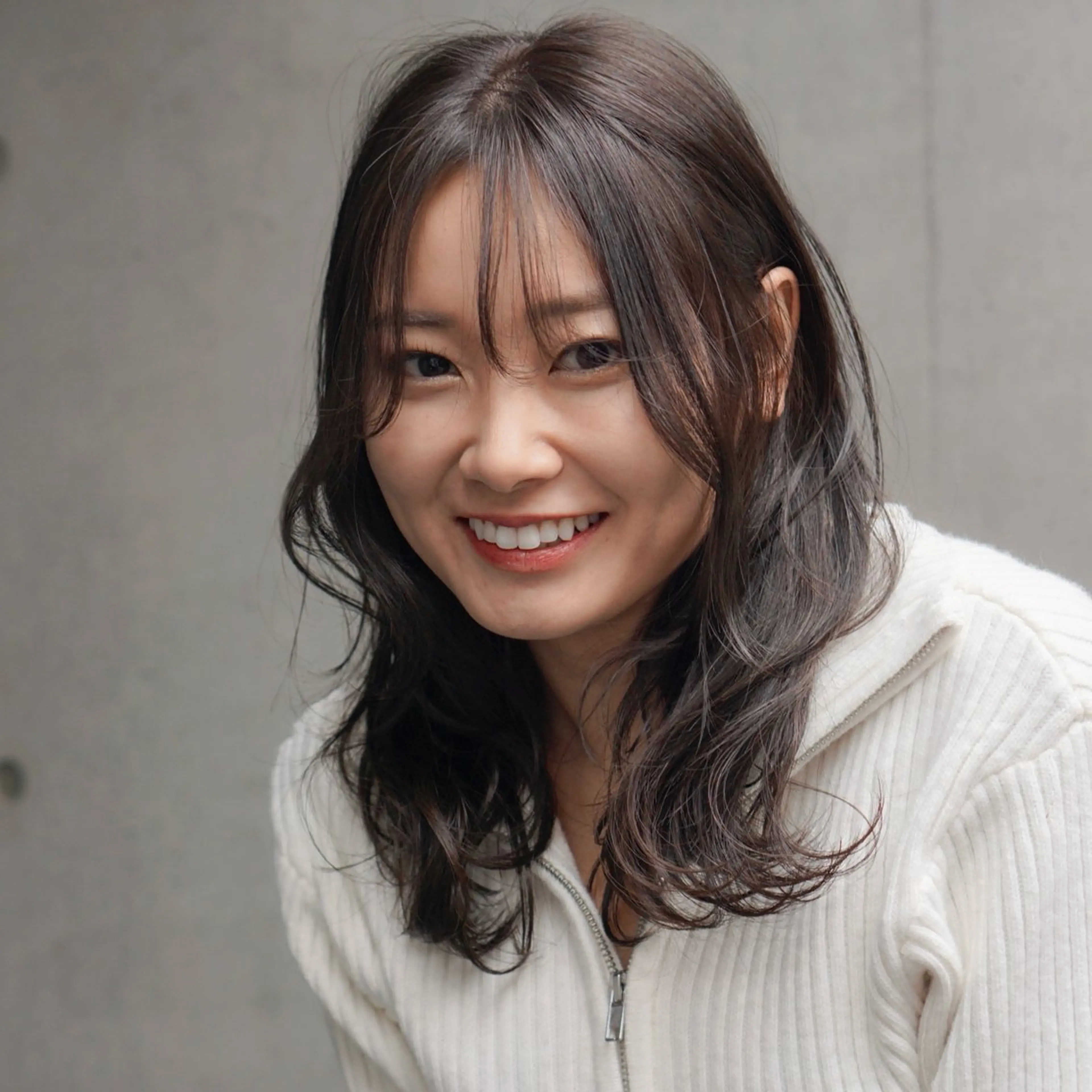 ミディアム カラー ミディアムレイヤー レイヤーカット カット ヘアカラー 池田識之 髪質改善のヘアスタイル