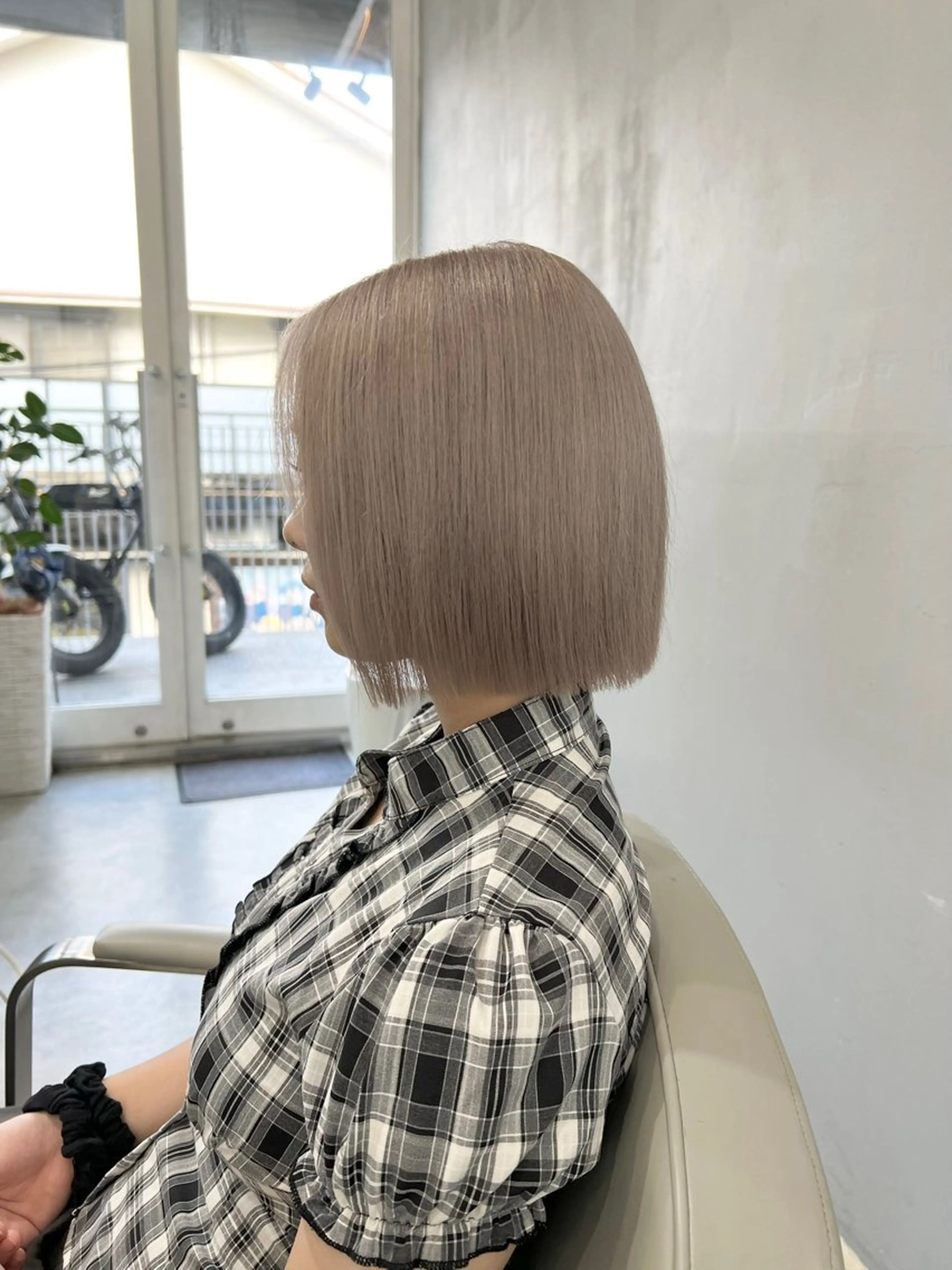 ミディアム カラー カット ヘアカラー トリートメント ヘアセット 🫧艶ダブルカラー ブリーチ🫧トモヤのヘアスタイル