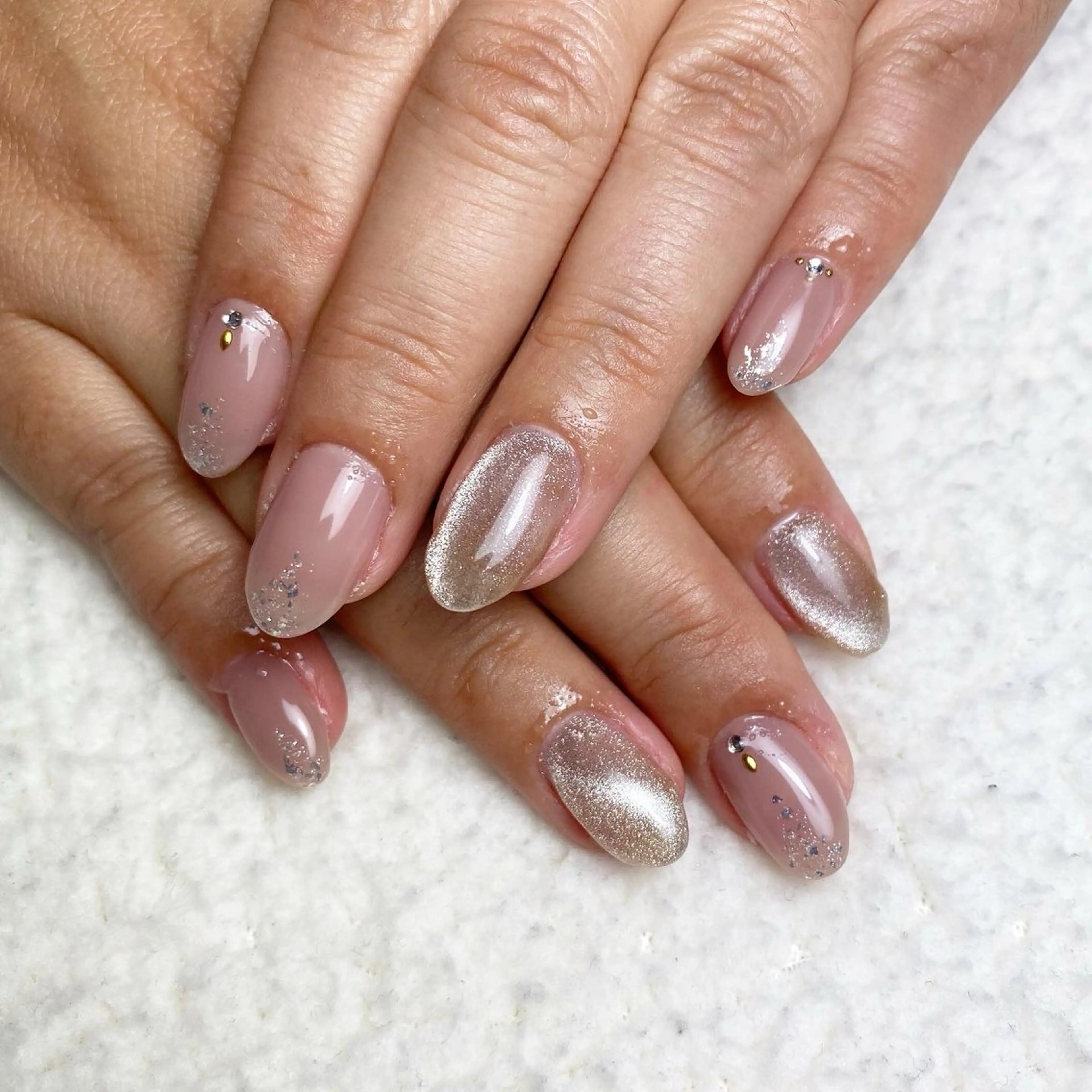 ネイル マグネットネイル シンプルネイル COCO+所属・COCO +のエステ・リラクイメージ