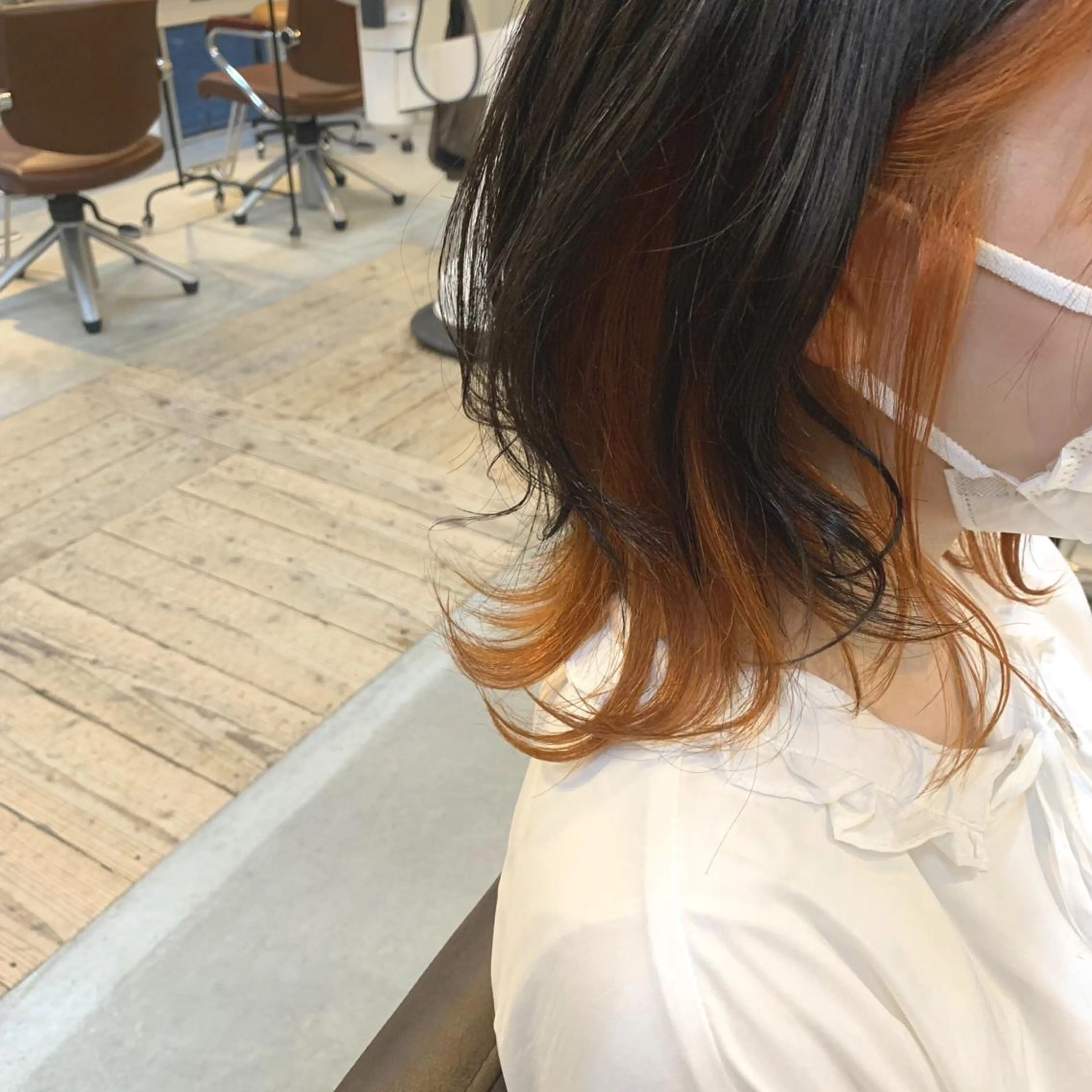 ミディアム カット ヘアカラー 綿貫 美雪のヘアスタイル