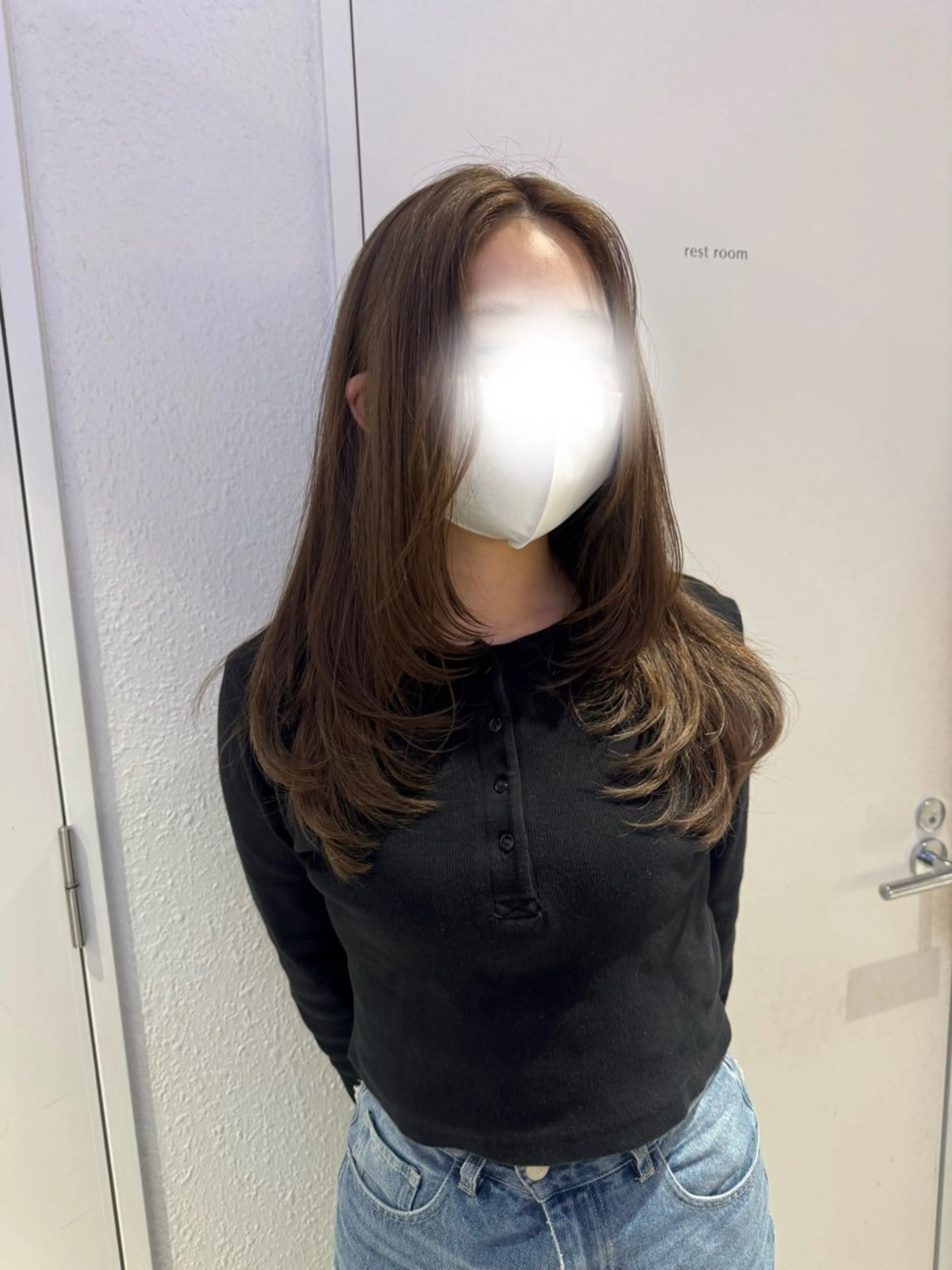 セミロング カラー ベージュカラー レイヤーカット カット ヘアカラー トリートメント Ami/艶カラー/ レイヤー/ハイトーンのヘアスタイル