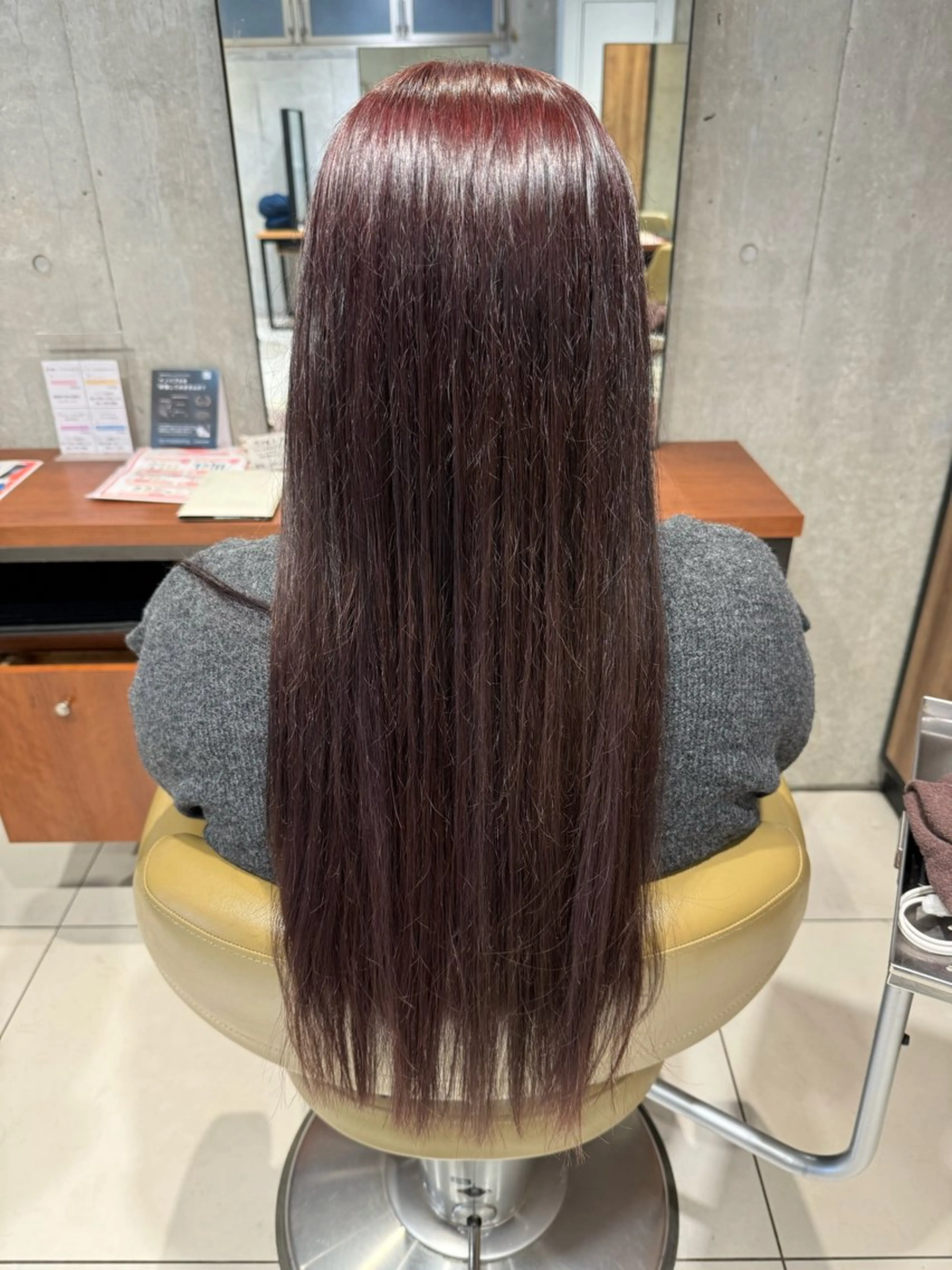 カラー ピンクカラー ヘアカラー トリートメント 艶カラー 梨菜💜のヘアスタイル