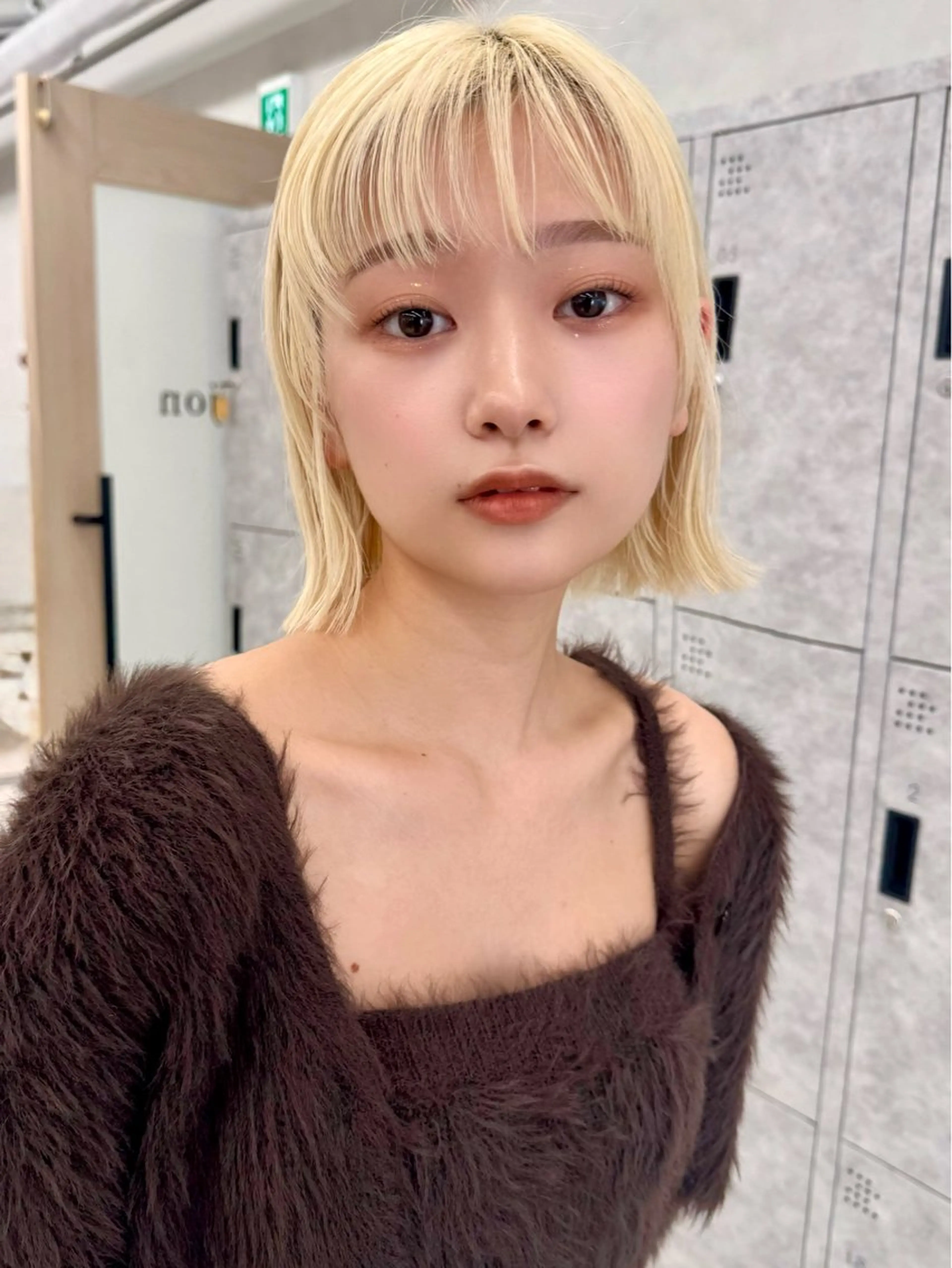 ミディアム 三鷹で1番ショート ボブをカットする新谷のヘアスタイル