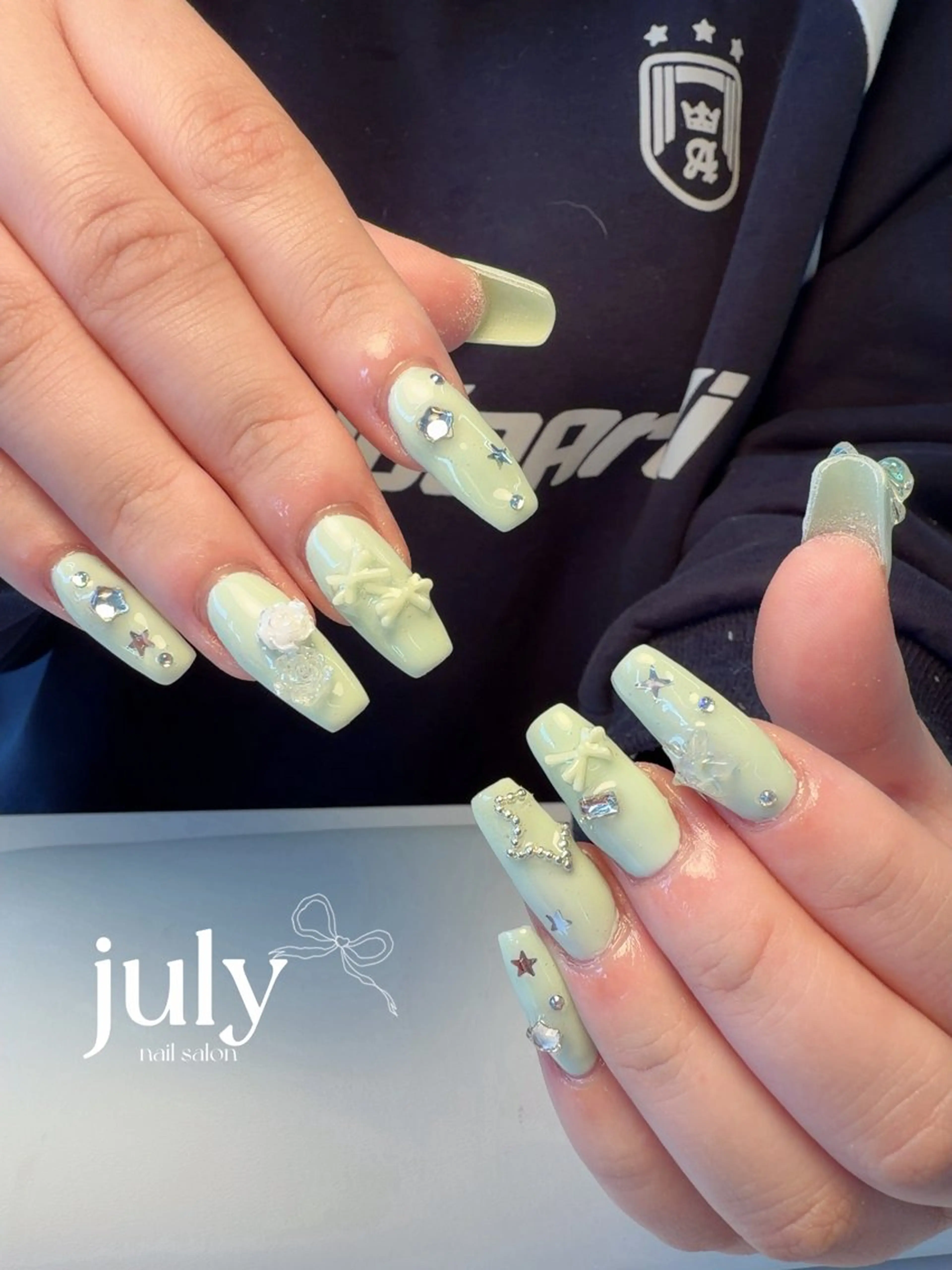 ネイル グリーン ハンドネイル Ou uのネイルデザイン