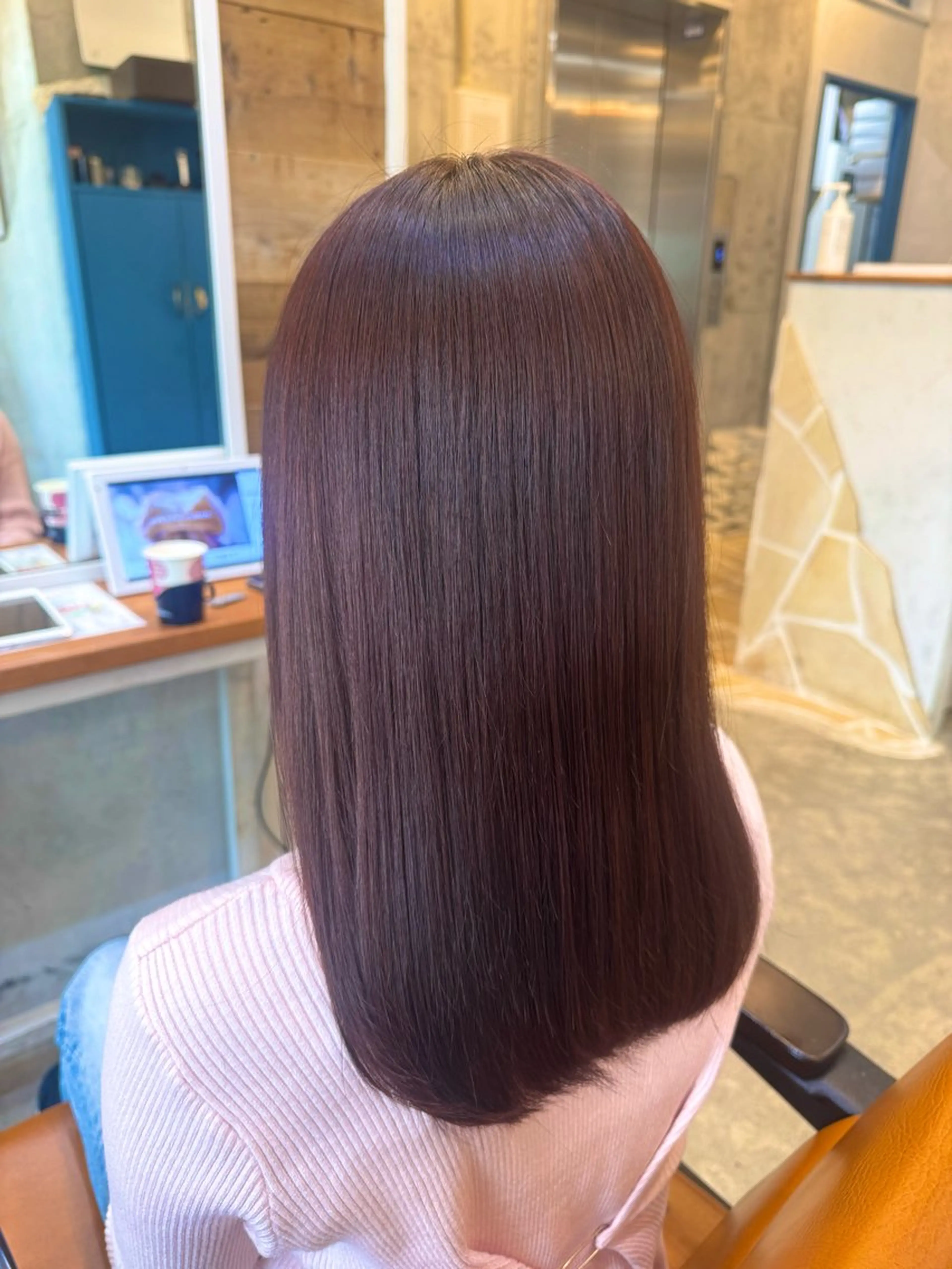 ミディアム カラー ブリーチ ブラウンカラー ブリーチなしカラー ピンクカラー ピンクブラウン ヘアカラー トリートメント REM【阿佐ヶ谷】 MEGUのヘアスタイル