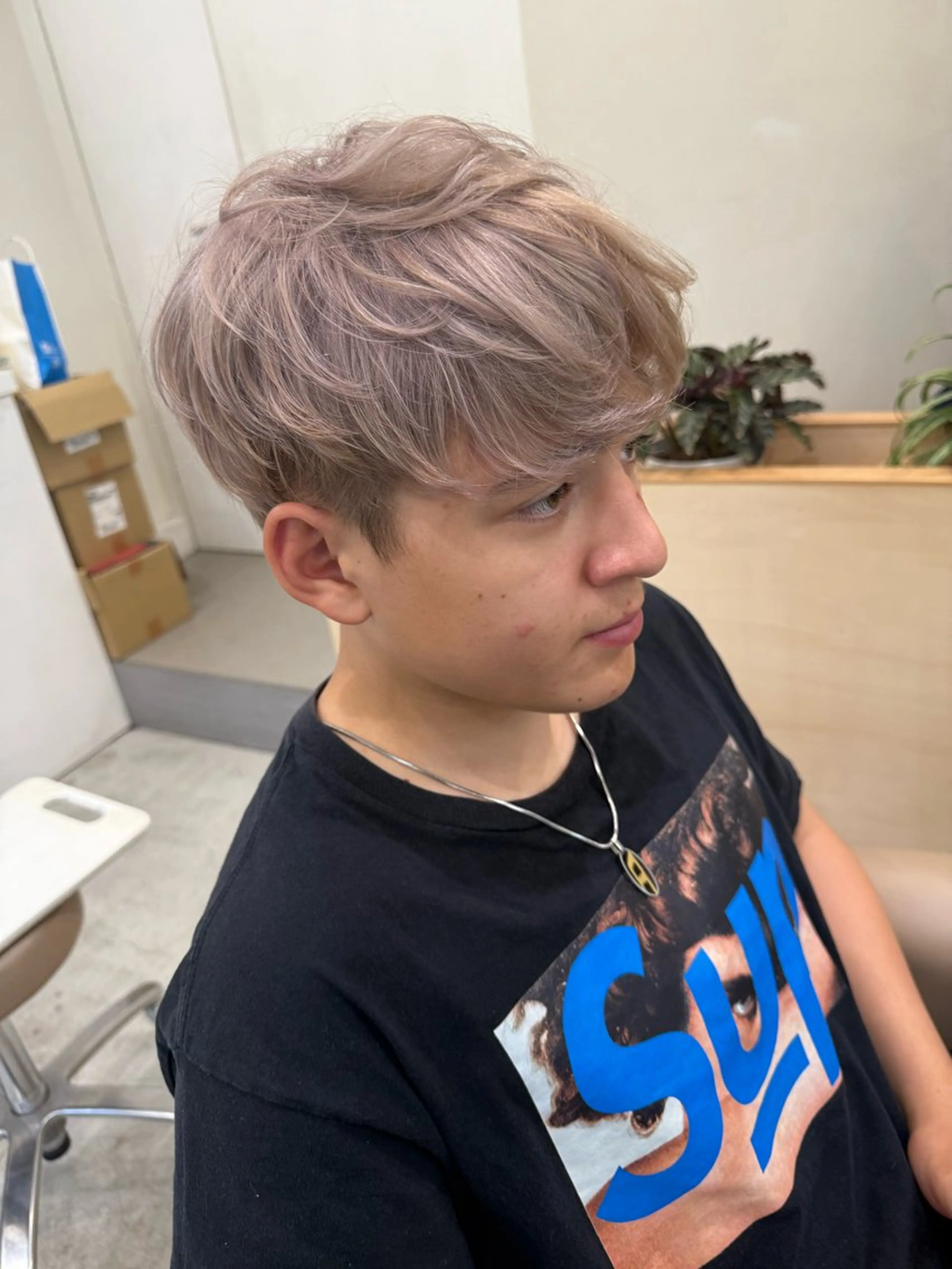 カラー メンズ 💛🤍U too e’s 鎌倉🧸のヘアスタイル