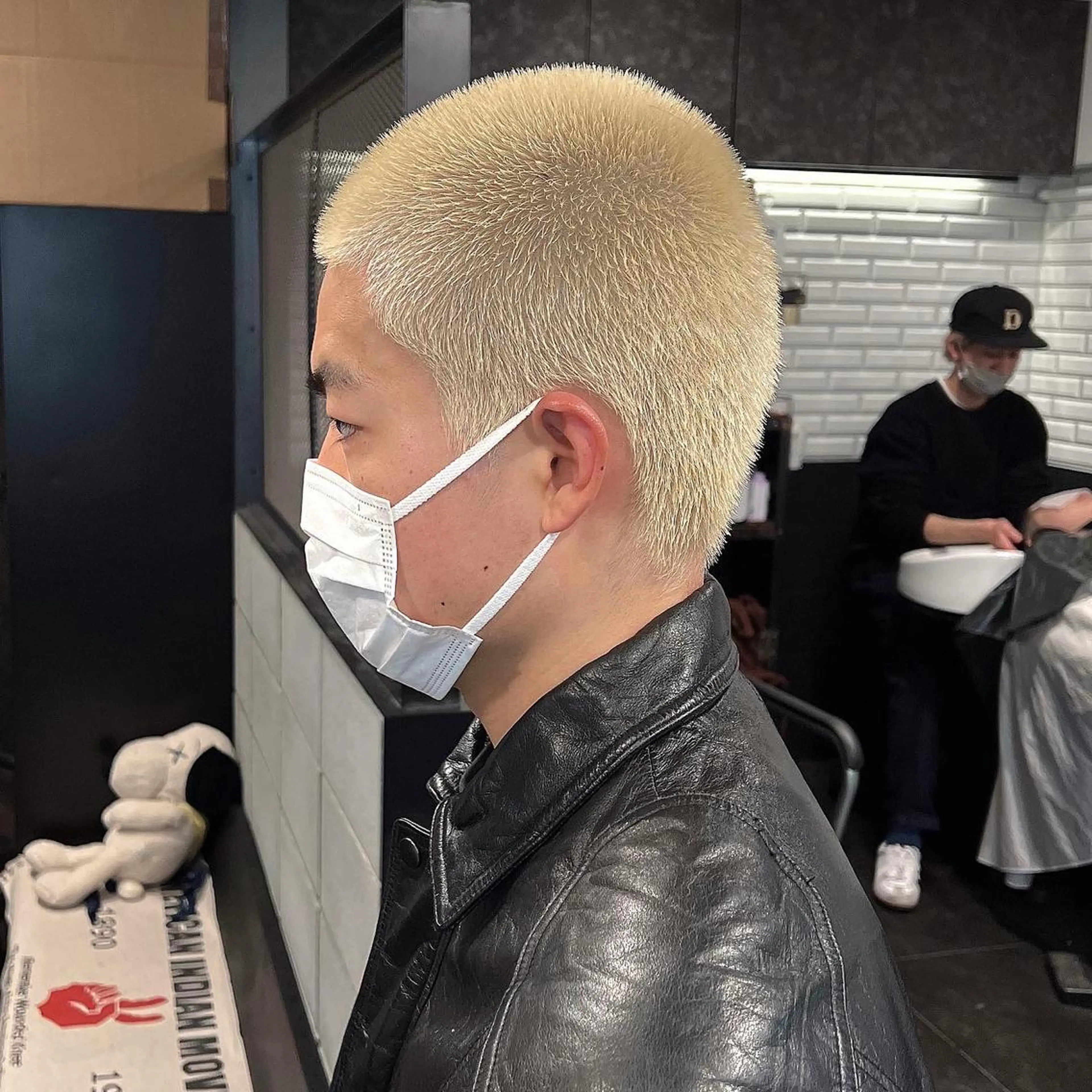 メンズ ボウズ カット ヘアカラー トリートメント メンズ特化/パーマ/ メッシュ/竜成のヘアスタイル