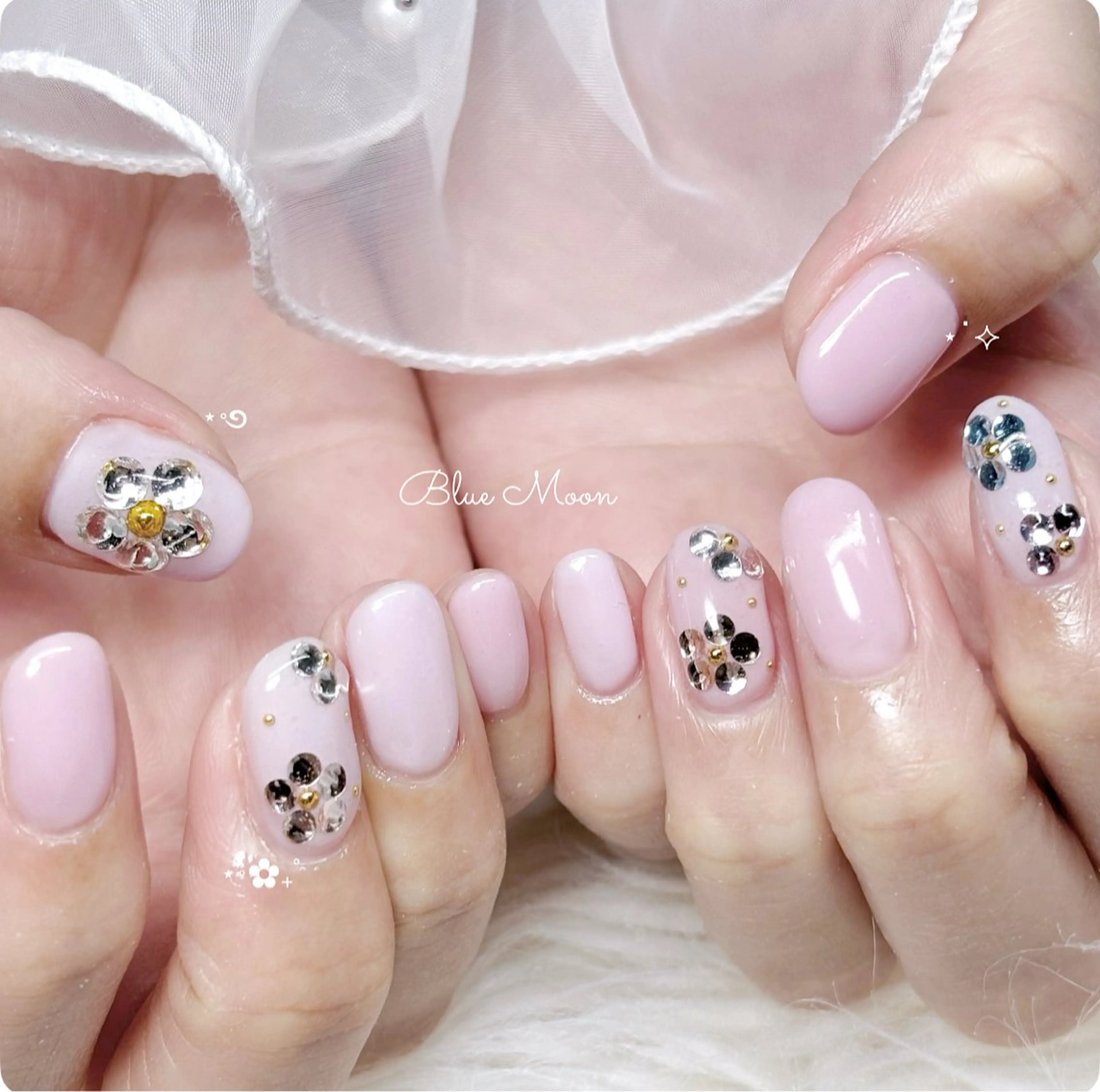 ネイル ハンドネイル フットネイル ハンドケア nail salon Blue Moonのネイルデザイン