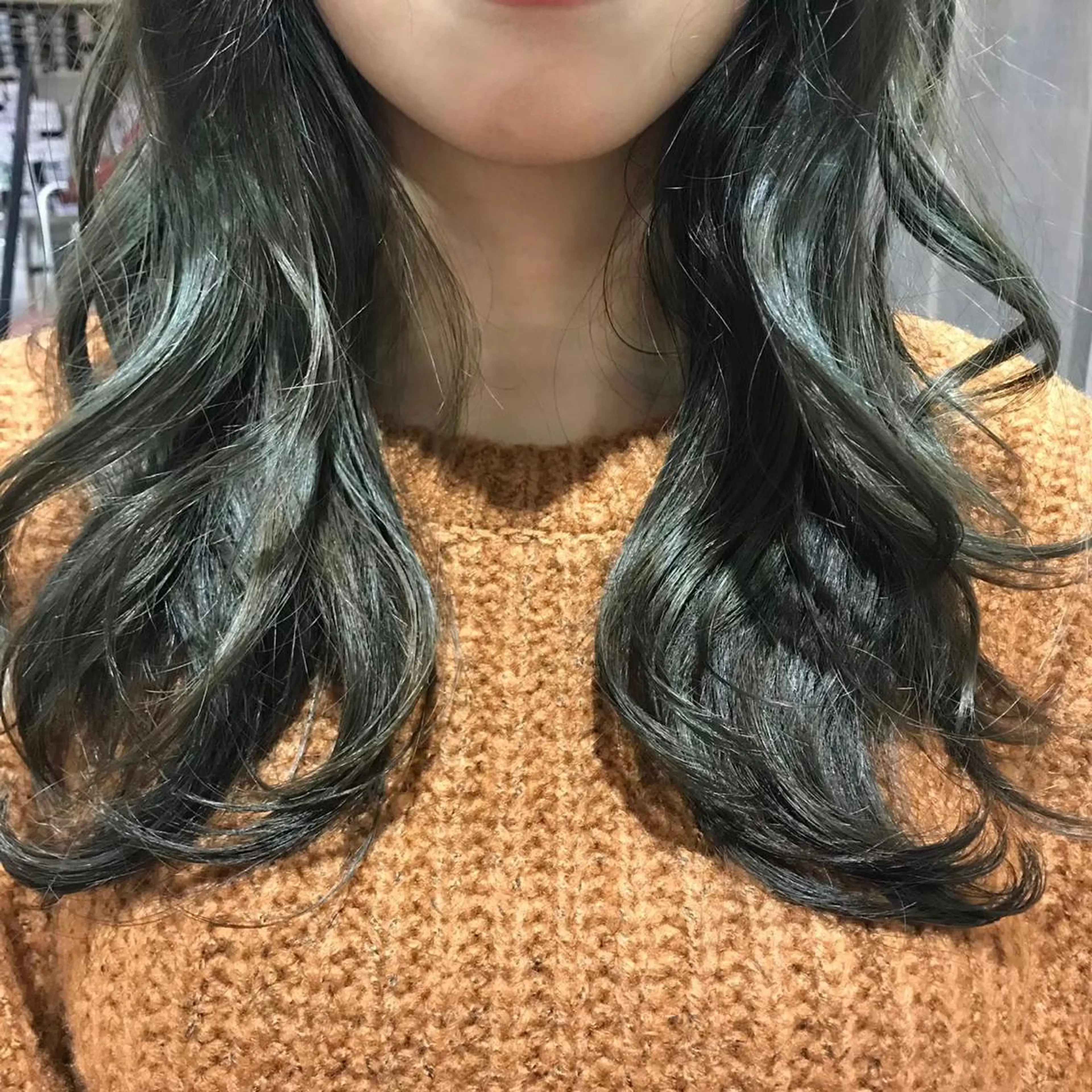 ロング カラー アッシュ 藤井 貴美子のヘアスタイル