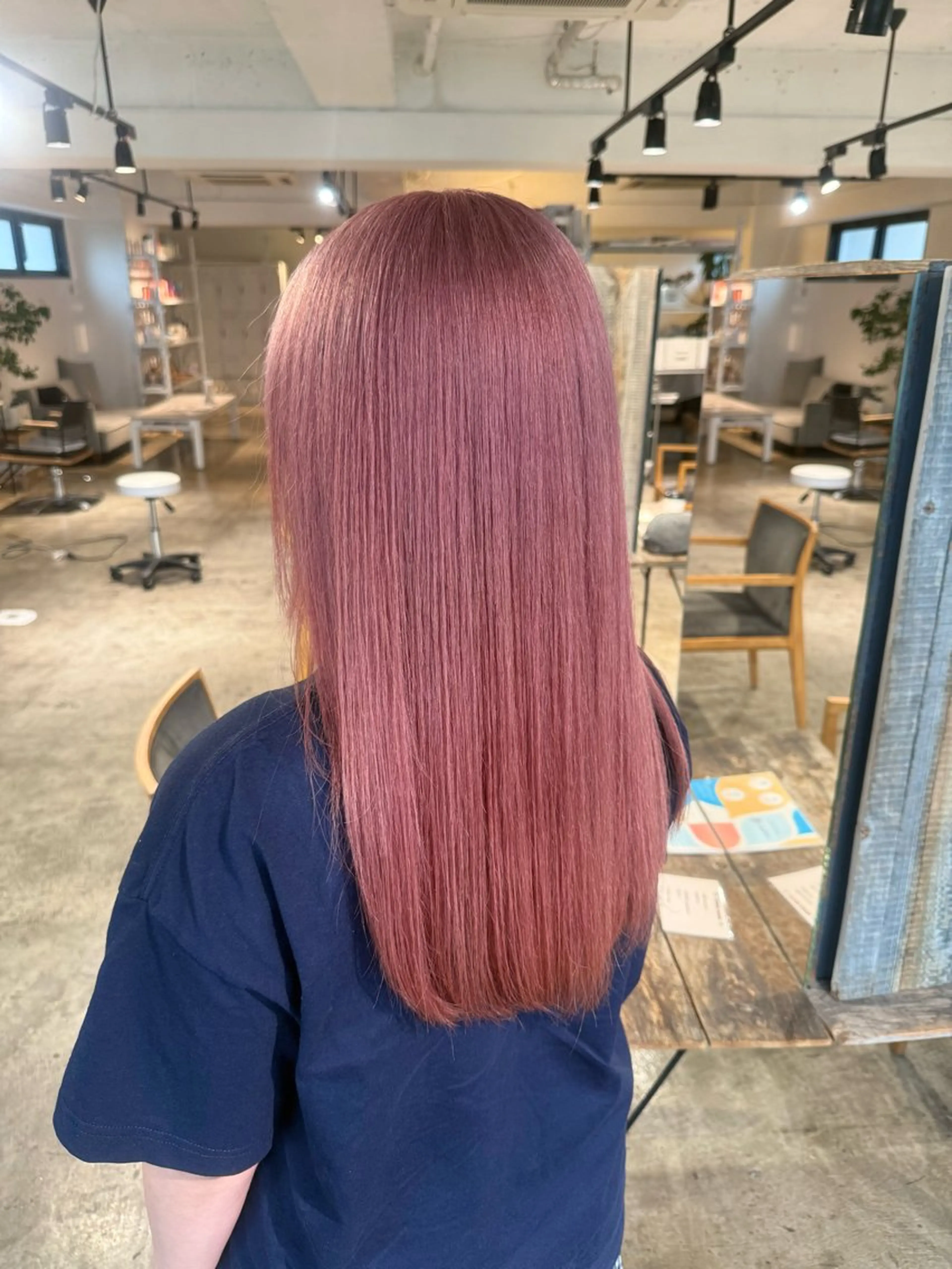 【ケアブリーチ使用】ブリーチカラー(リタッチ+カラー)+無料艶トリートメントの写真