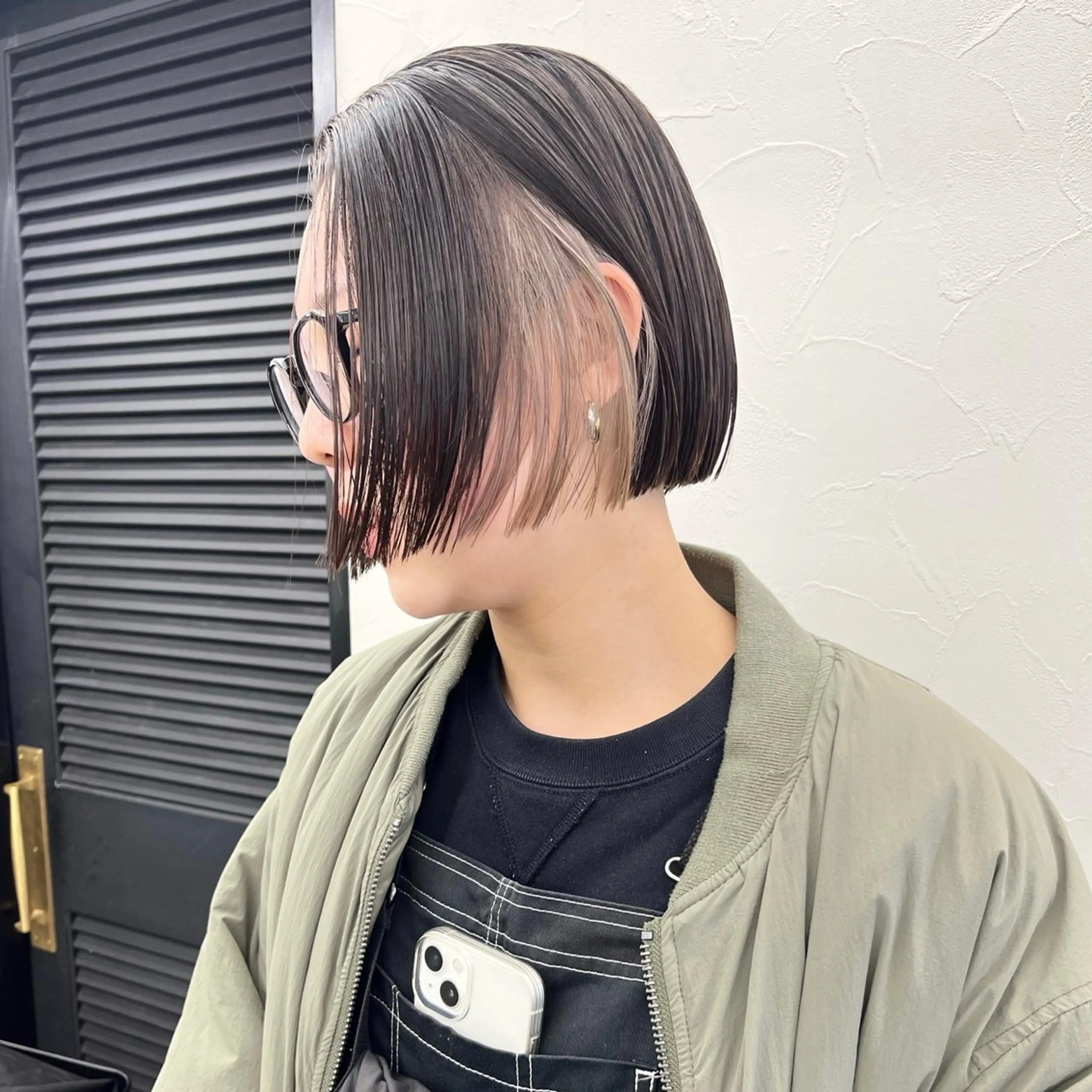 ショート カラー ブリーチ イヤリングカラー ブリーチなしカラー ボブ 髪質改善 カット ヘアカラー トリートメント 初めてのショート お任せください✂️のヘアスタイル