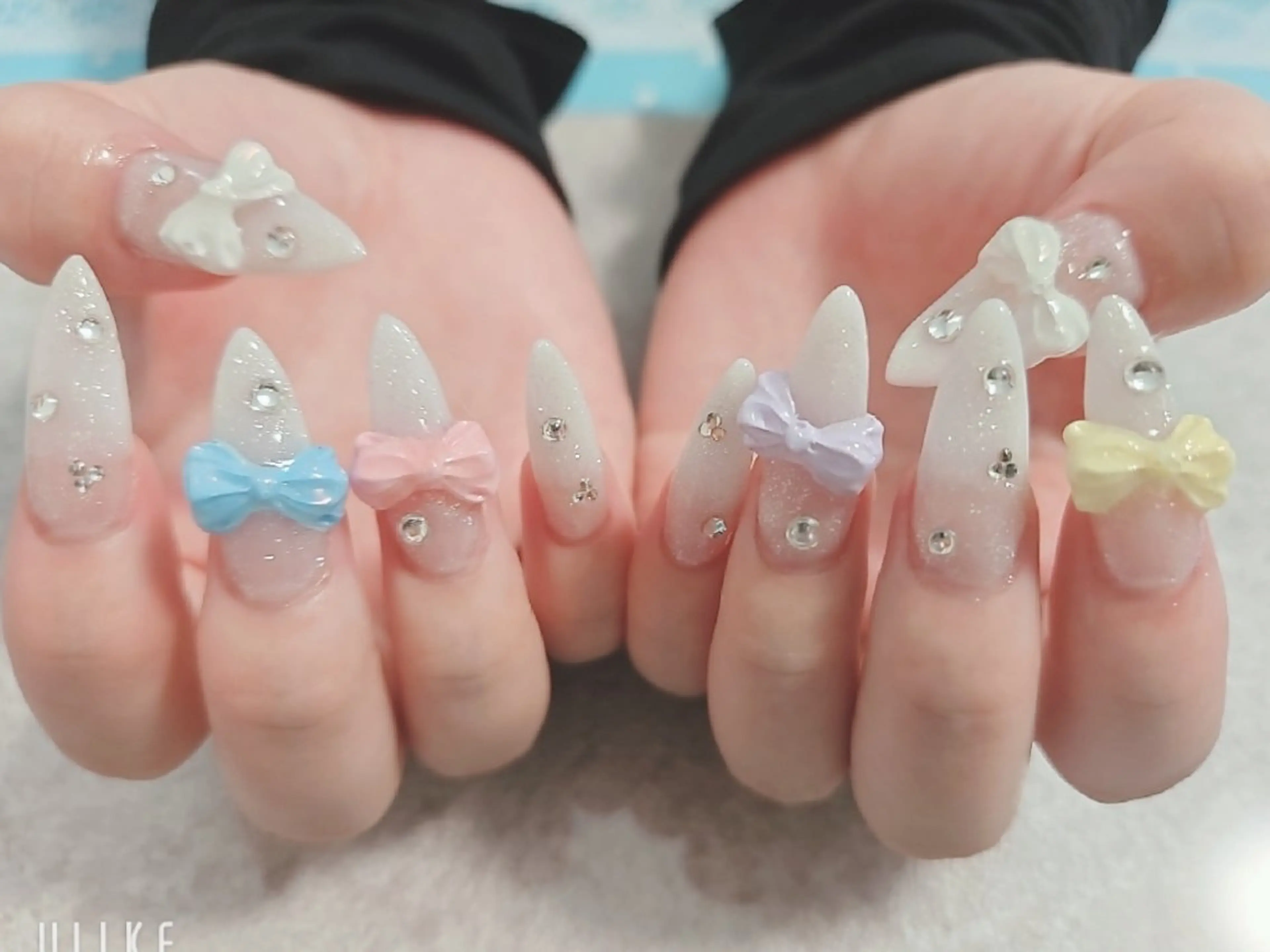 ネイル グラデーション ロングネイル スカルプネイル ホワイト ☆CHERIENA  NAIL☆のネイルデザイン