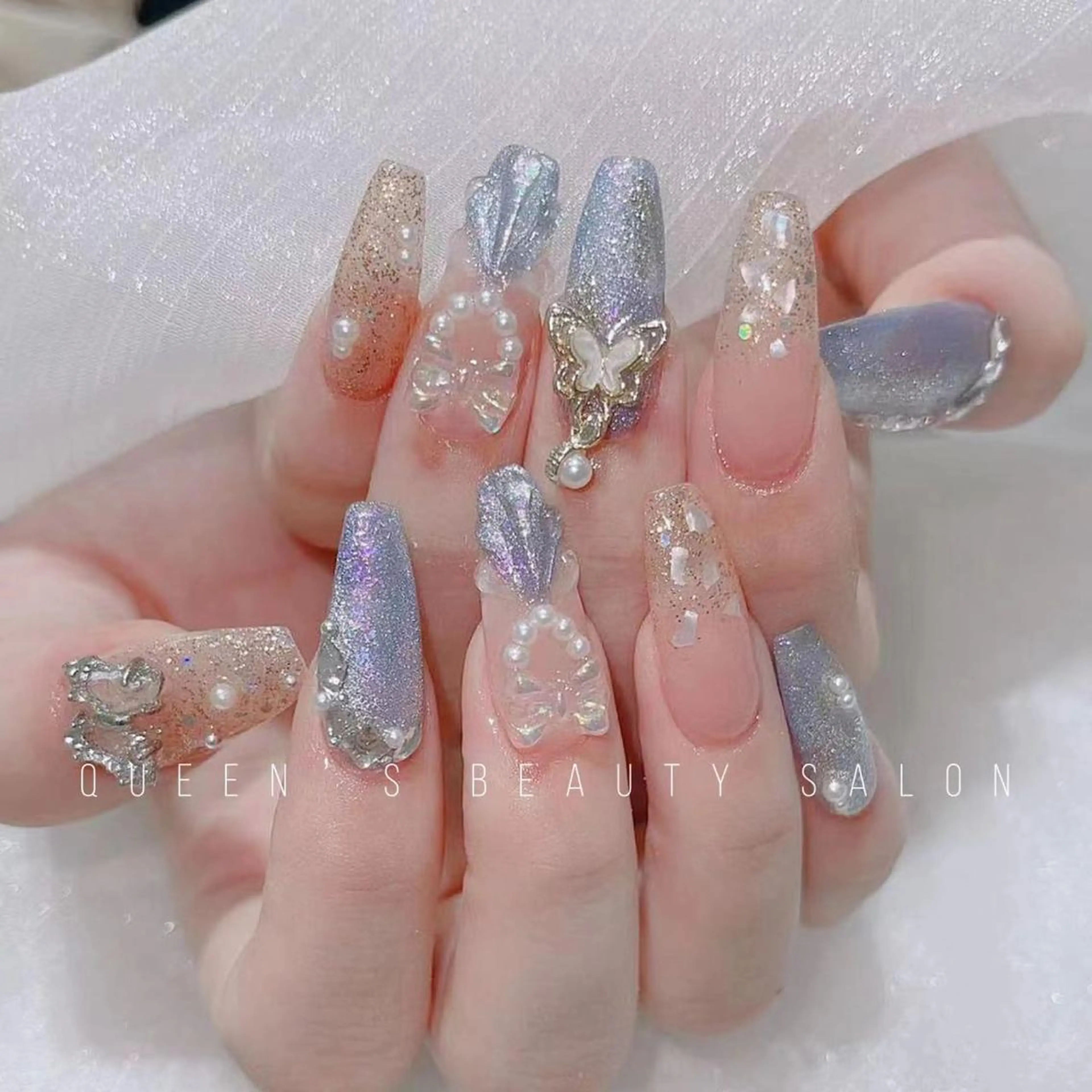 ネイル ハンドネイル Queens マオのネイルデザイン