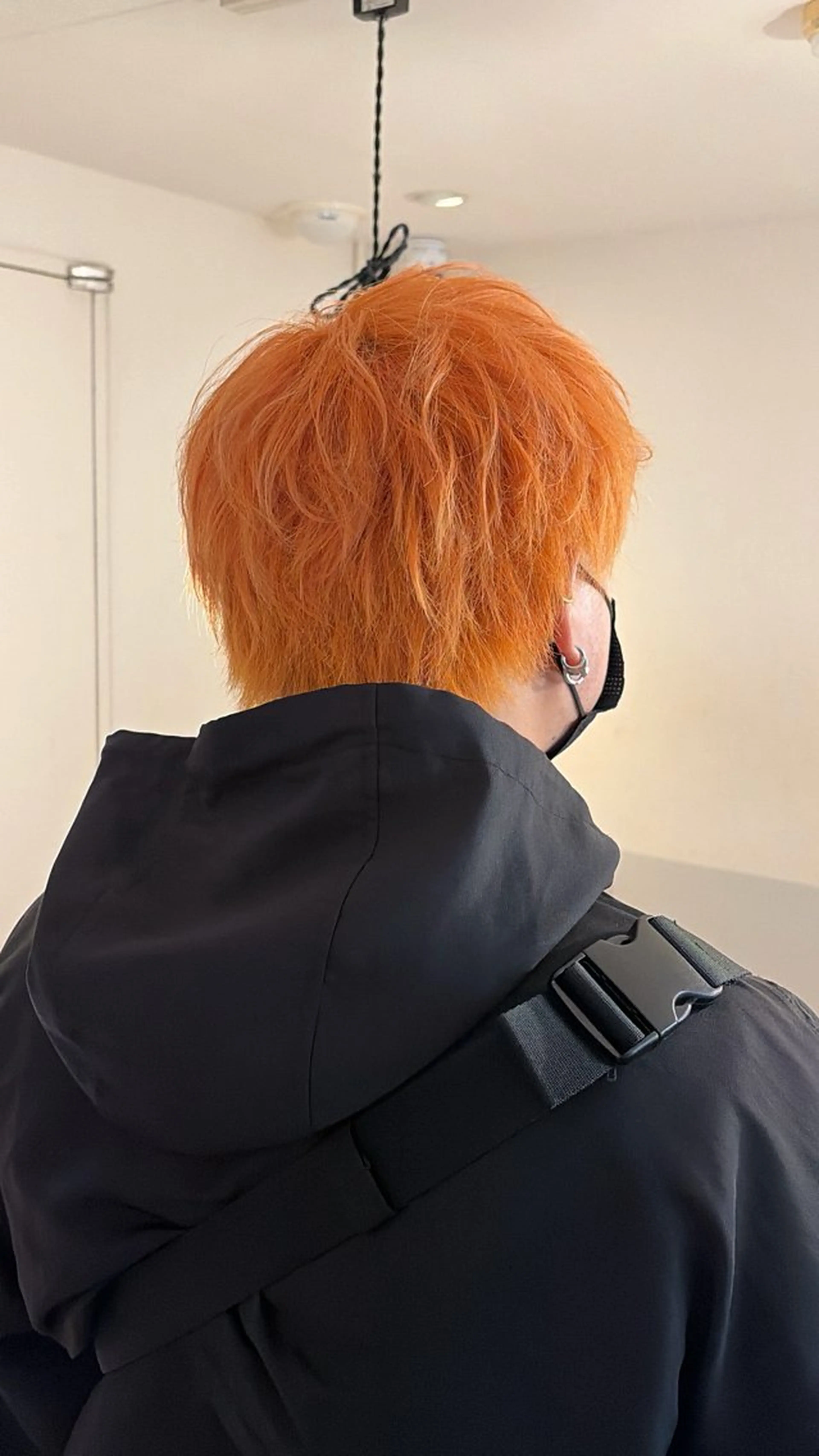 ミディアム カラー メンズ メンズブリーチ ブリーチ オレンジ カット ヘアカラー EMANON新宿南口所属・☁️ケアブリーチ￤ ウルフ￤Shioriのヘアスタイル